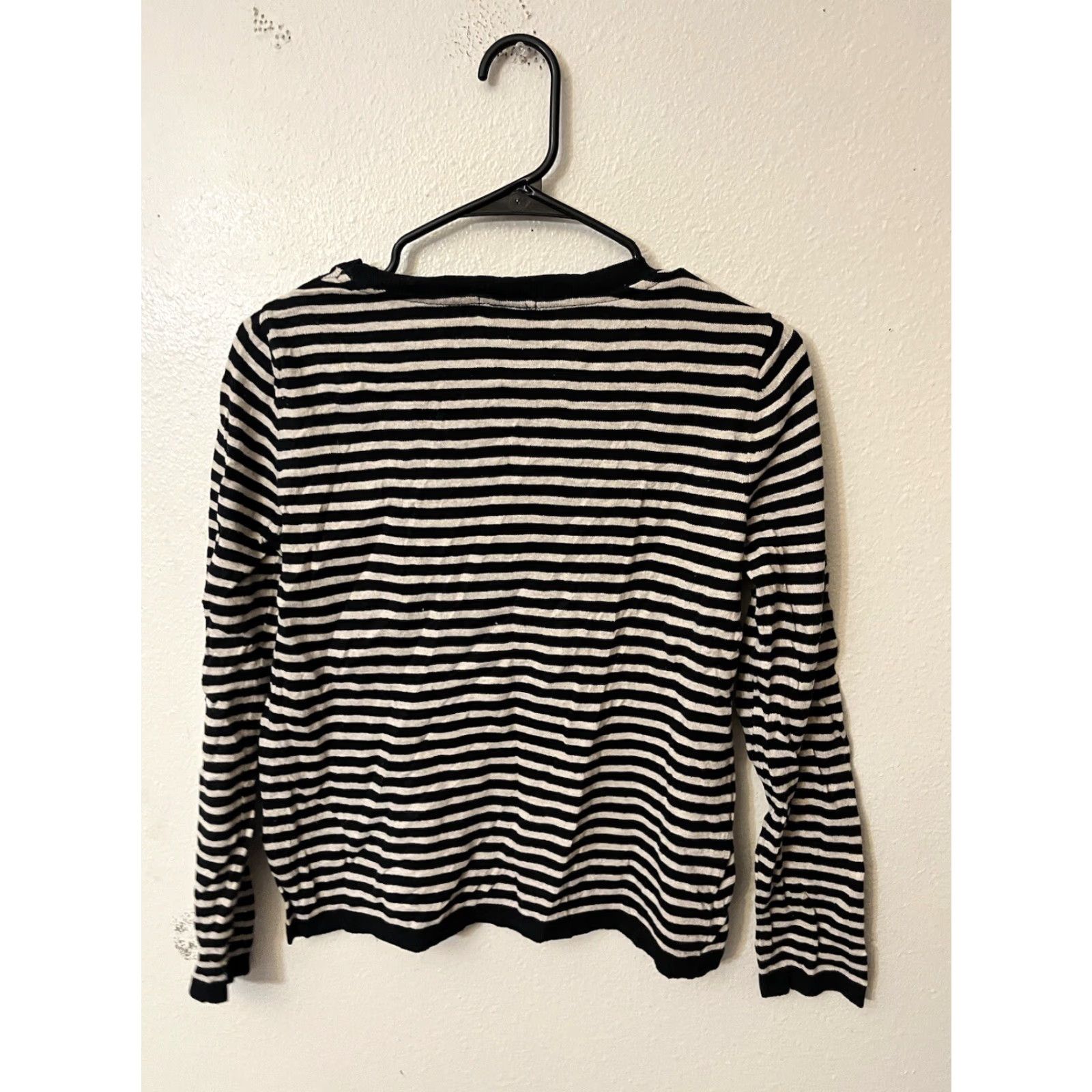H&M H&M Knit Sweater Women's Black White Striped Solid Round Neck Pullover Long Sleeve Casual Regular Size S (Small) Size S / US 4 / IT 40 - 3 Thumbnail