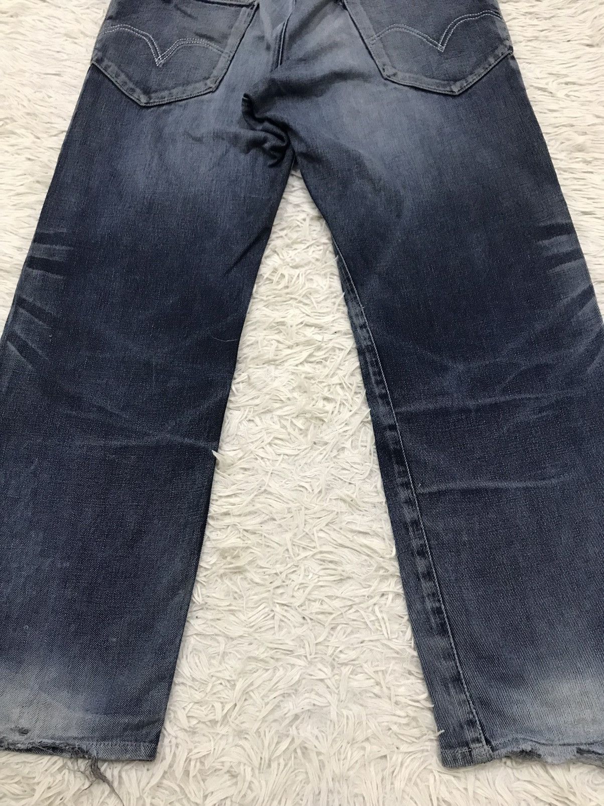 Levi's Vintage Clothing Vintage Levis N3BP Rubber Print Distressed Denim Jeans Size US 32 / EU 48 - 9 Thumbnail