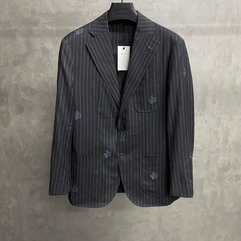 Louis Vuitton Louis Vuitton Grey striped British jacket Size US M / EU 48-50 / 2 - 1 Thumbnail