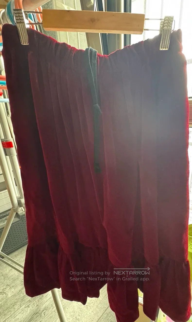 Comme des Garcons Comme Des Garcons size S Velvet pleated skirt, burgundy, S Size 24" / US 00 / IT 34 - 1 Thumbnail
