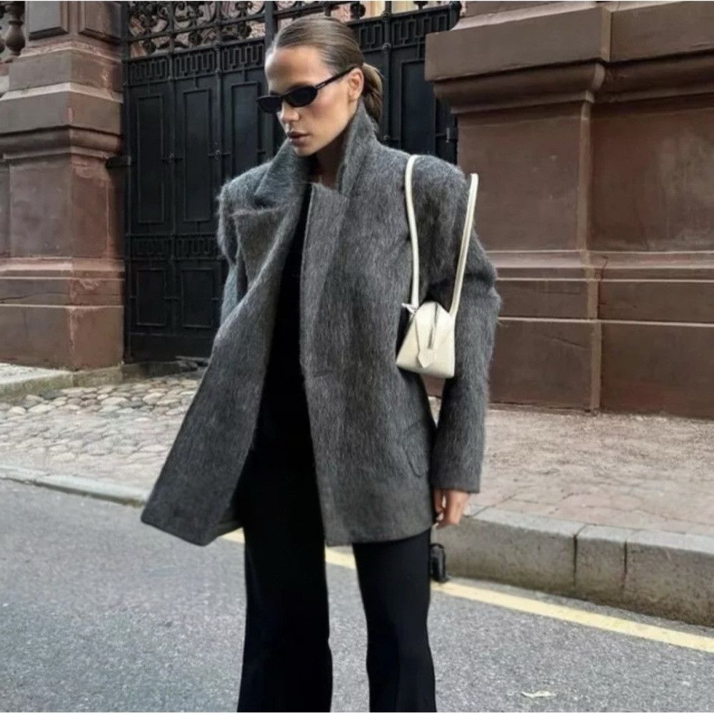 Zara 🦋 Bloggers Favorite 🦋 NWT Zara Faux Fur Soft Oversized St Size M / US 6-8 / IT 42-44 - 3 Thumbnail
