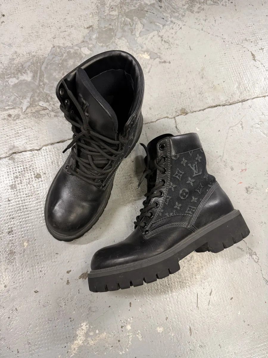 Louis Vuitton Louis Vuitton Black Leather Ranger Combat Boots Size US 10.5 / EU 43-44 - 4 Thumbnail
