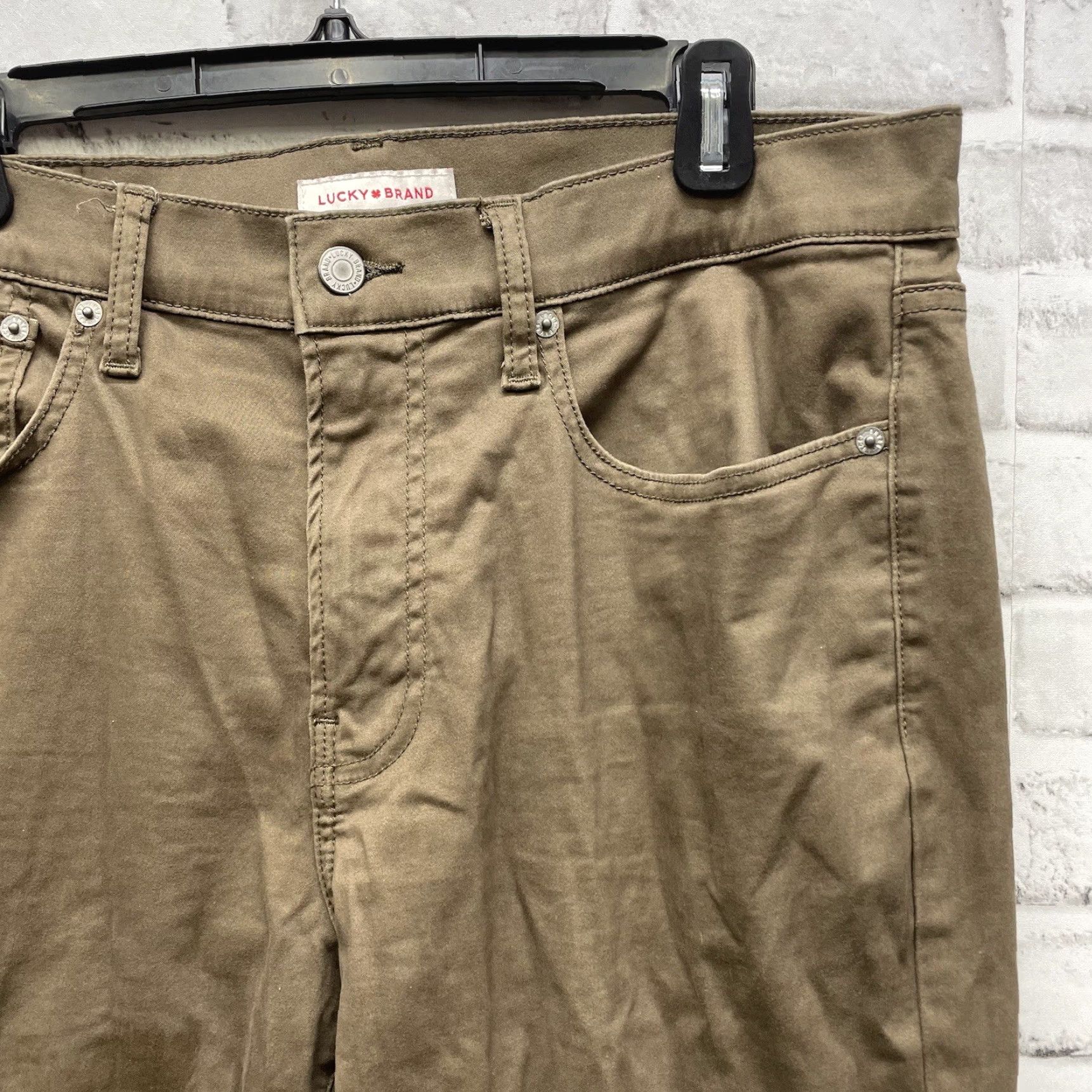 Lucky Brand Lucky Brand 121 Slim Straight Pants Mens Size 33x32 Brown Chino Slimming 90s Style Size US 33 - 2 Thumbnail