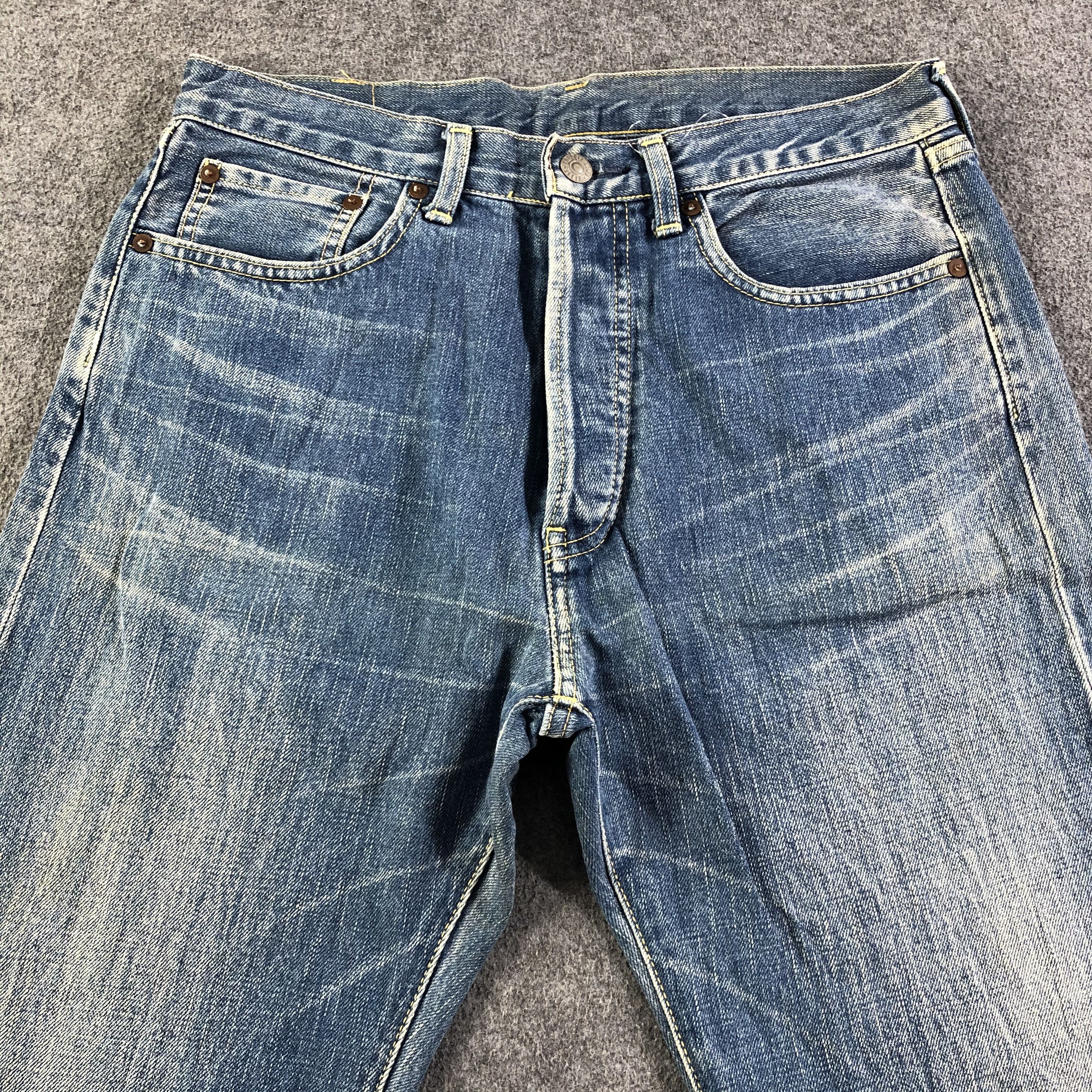 Japanese Brand Tabloid News Jeans Medium Wash Denim -J2772 Size US 31 - 3 Thumbnail