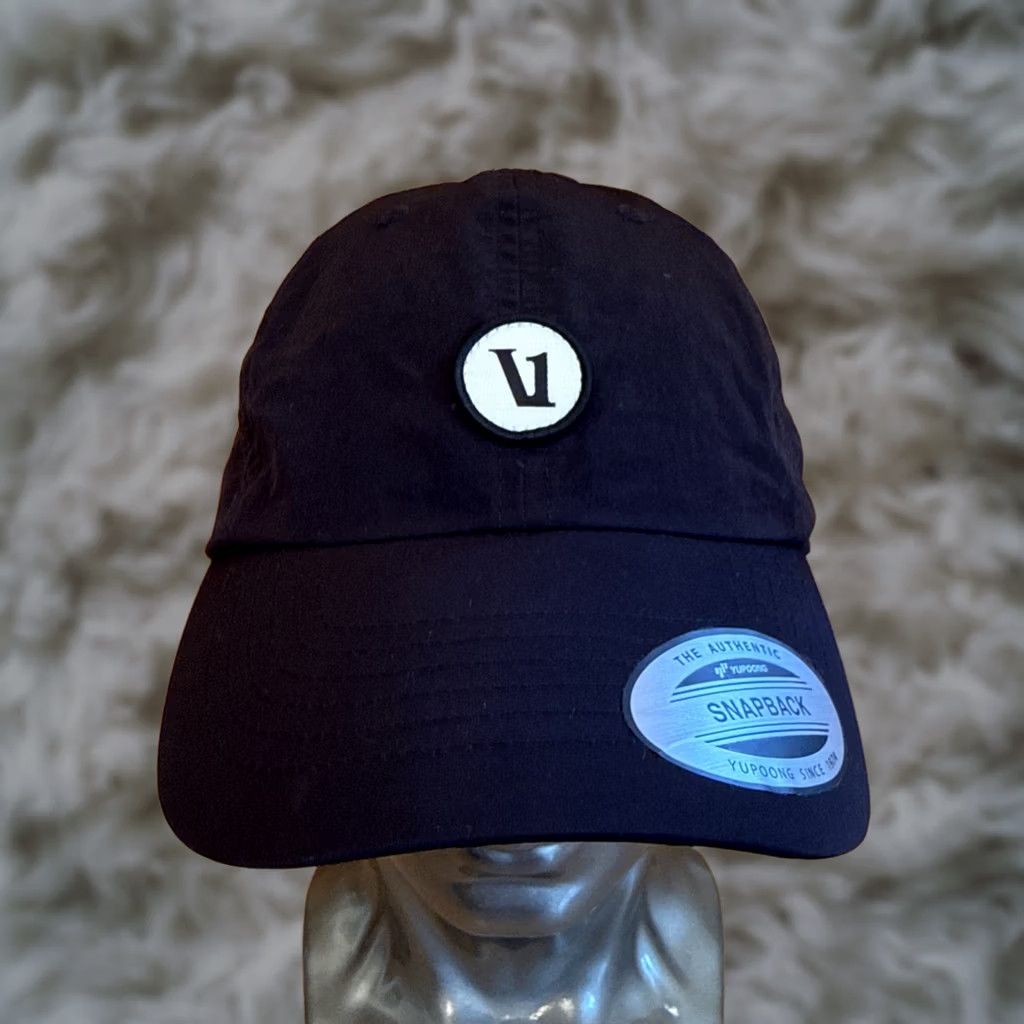 Vuori Vuori V1 Patch Hat Black Unisex Snapback Performance Baseball Cap V8048 Size ONE SIZE - 1 Thumbnail
