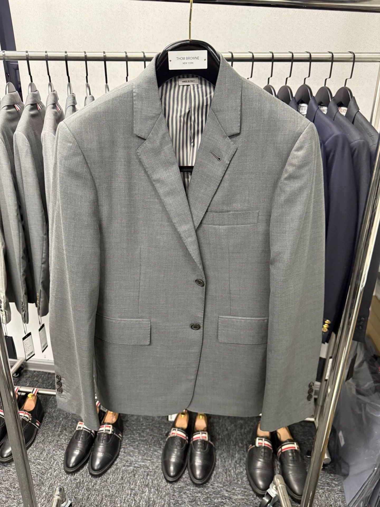 Thom Browne Thom Browne Classic Wool Blazer Mid Gray Size 2 Size US M / EU 48-50 / 2 - 1 Thumbnail
