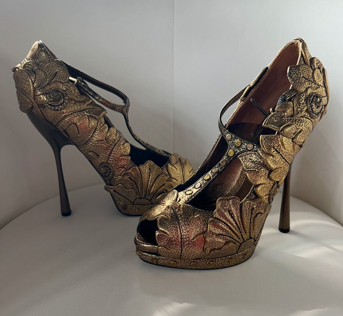 Alexander McQueen Spring/Summer Gold Peep THeels