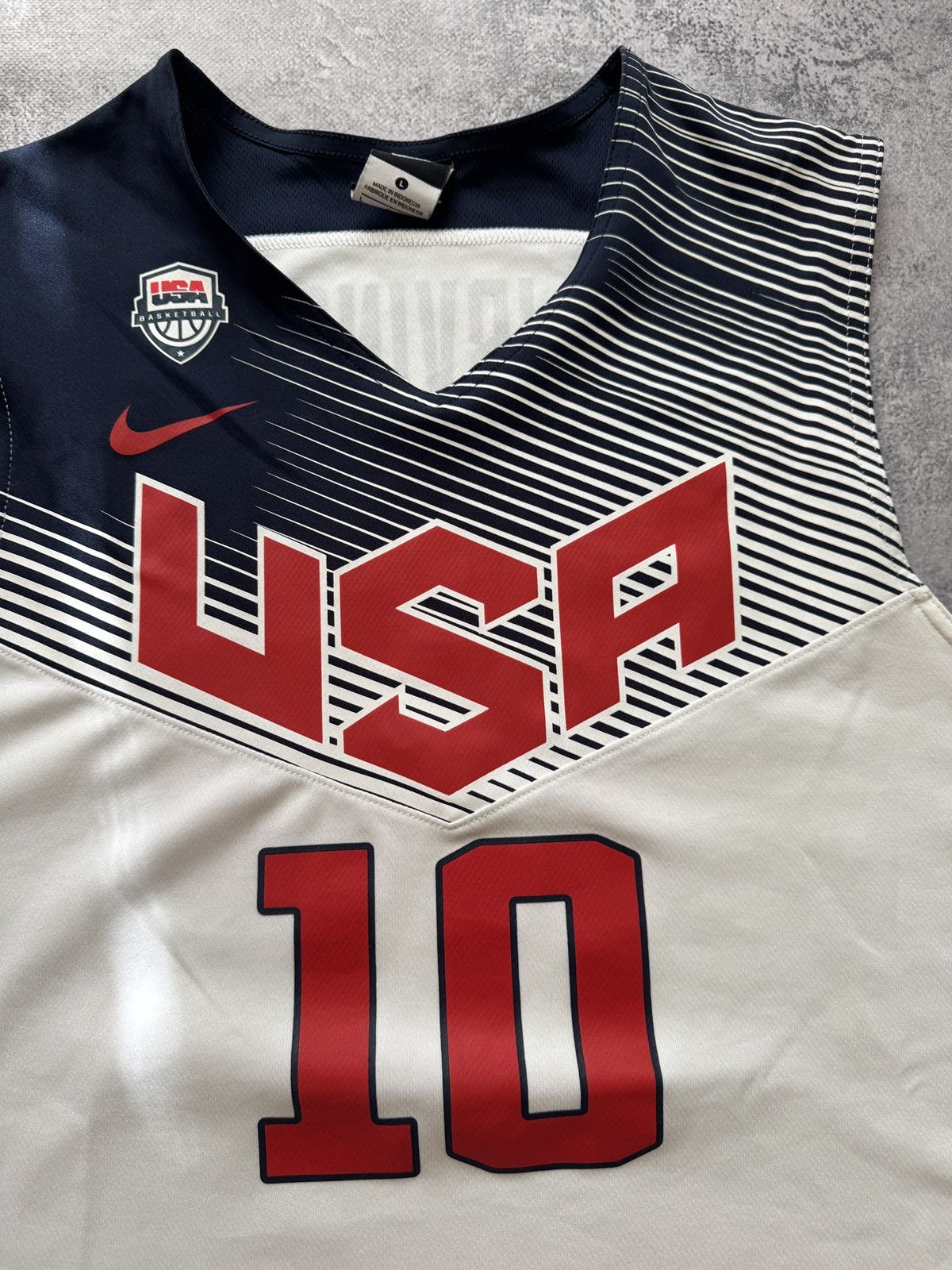 Nike Vintage Nike Basketball USA Team Jersey #10 Kyrie Irving Size US L / EU 52-54 / 3 - 4 Thumbnail