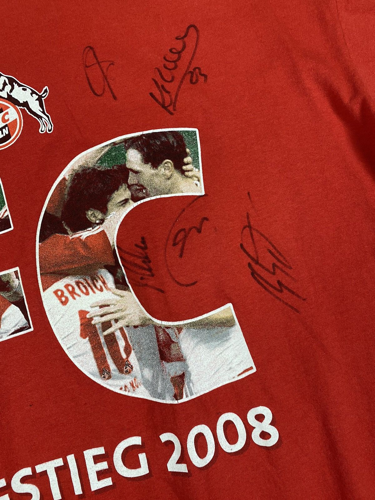 Vintage Vintage 1.FC Köln Aufstieg 2008 Autograph Tee T Shirt Size US L / EU 52-54 / 3 - 11 Thumbnail