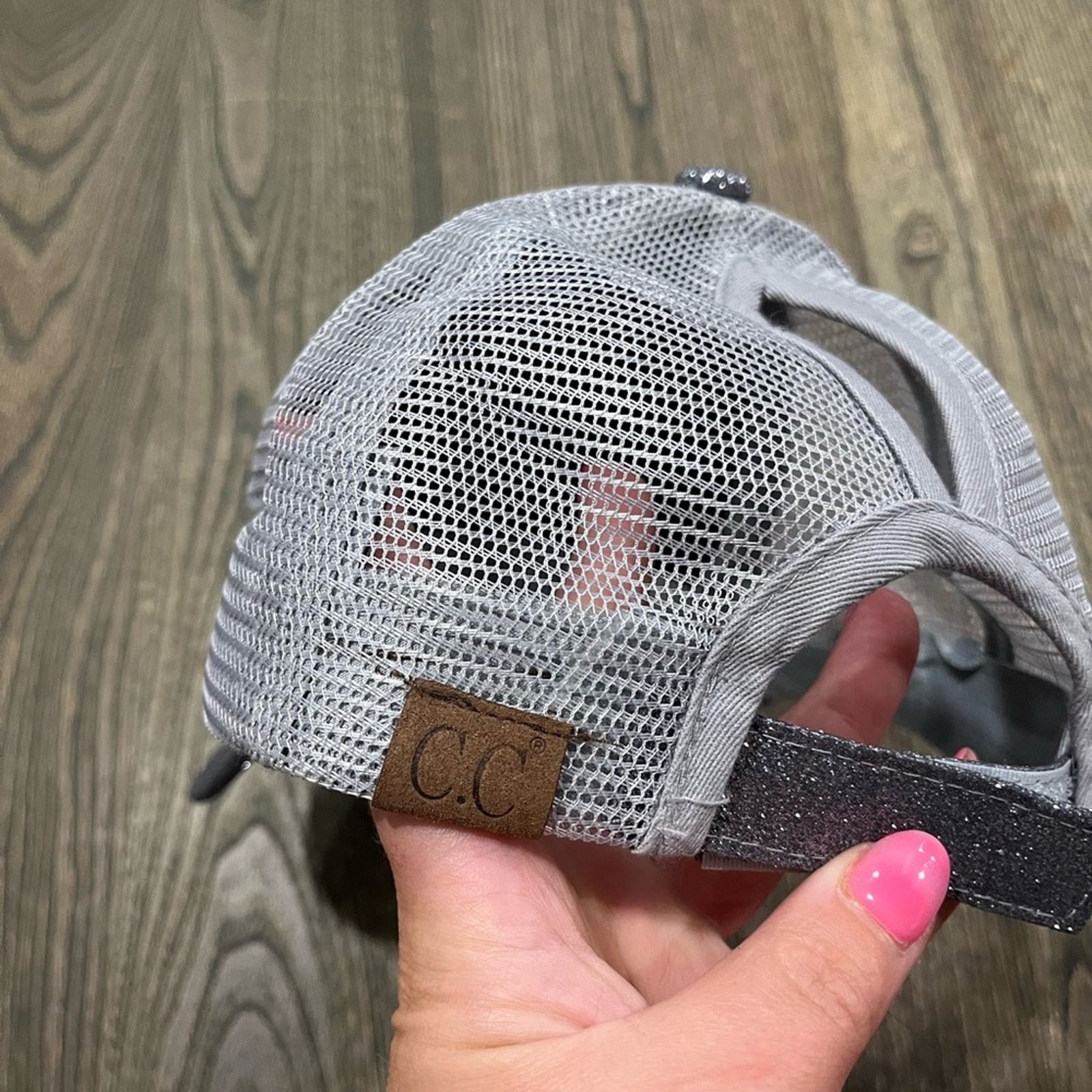 Vintage CC Cap Baseball Trucker Hat Summer Mesh Glitter Ponytail OS Size ONE SIZE - 4 Thumbnail