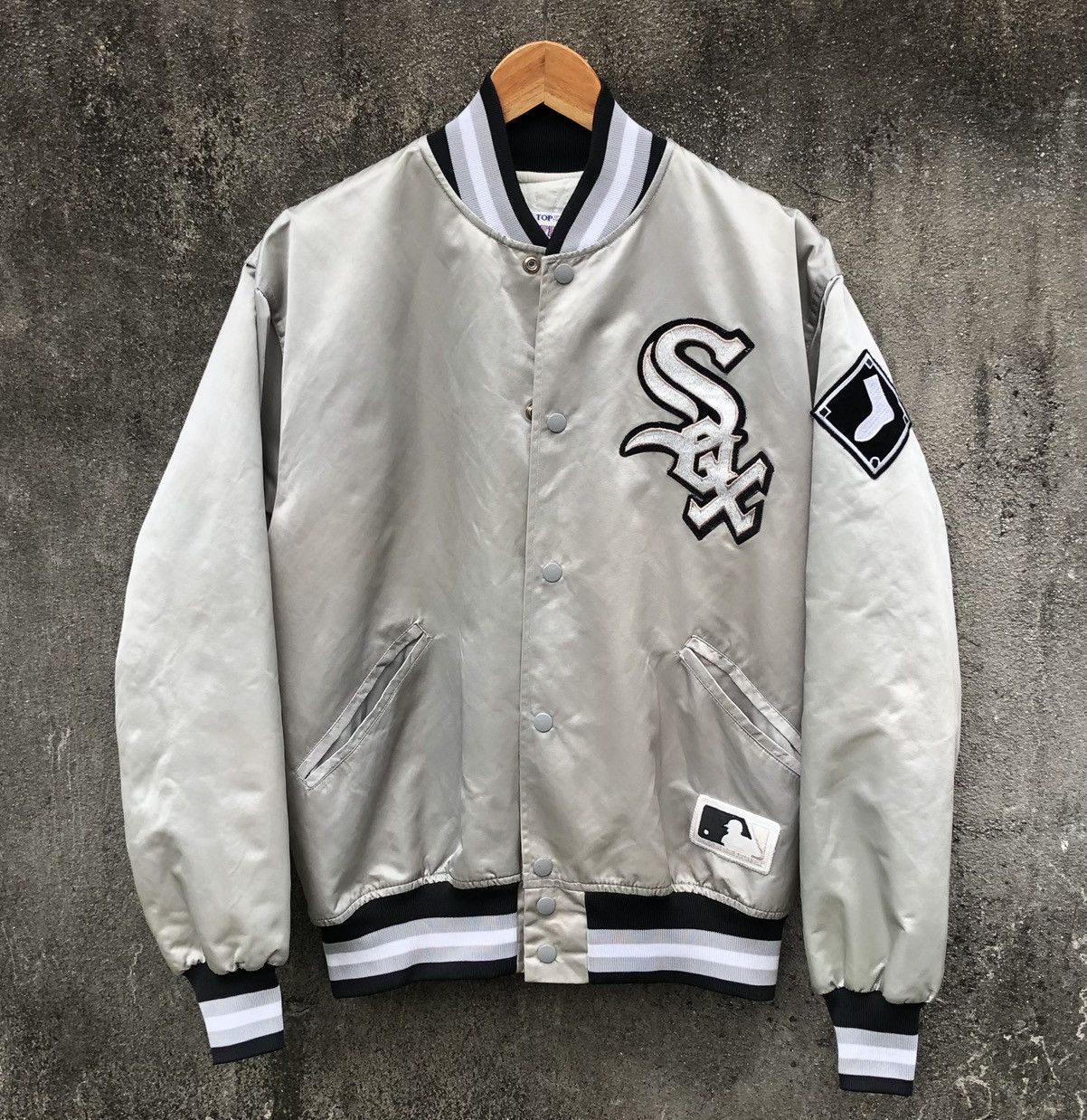 Vintage Vintage Felco MLB Chicago Sox Quilted Satin Bomber Jacket 🇺🇸 Size US L / EU 52-54 / 3 - 1 Thumbnail