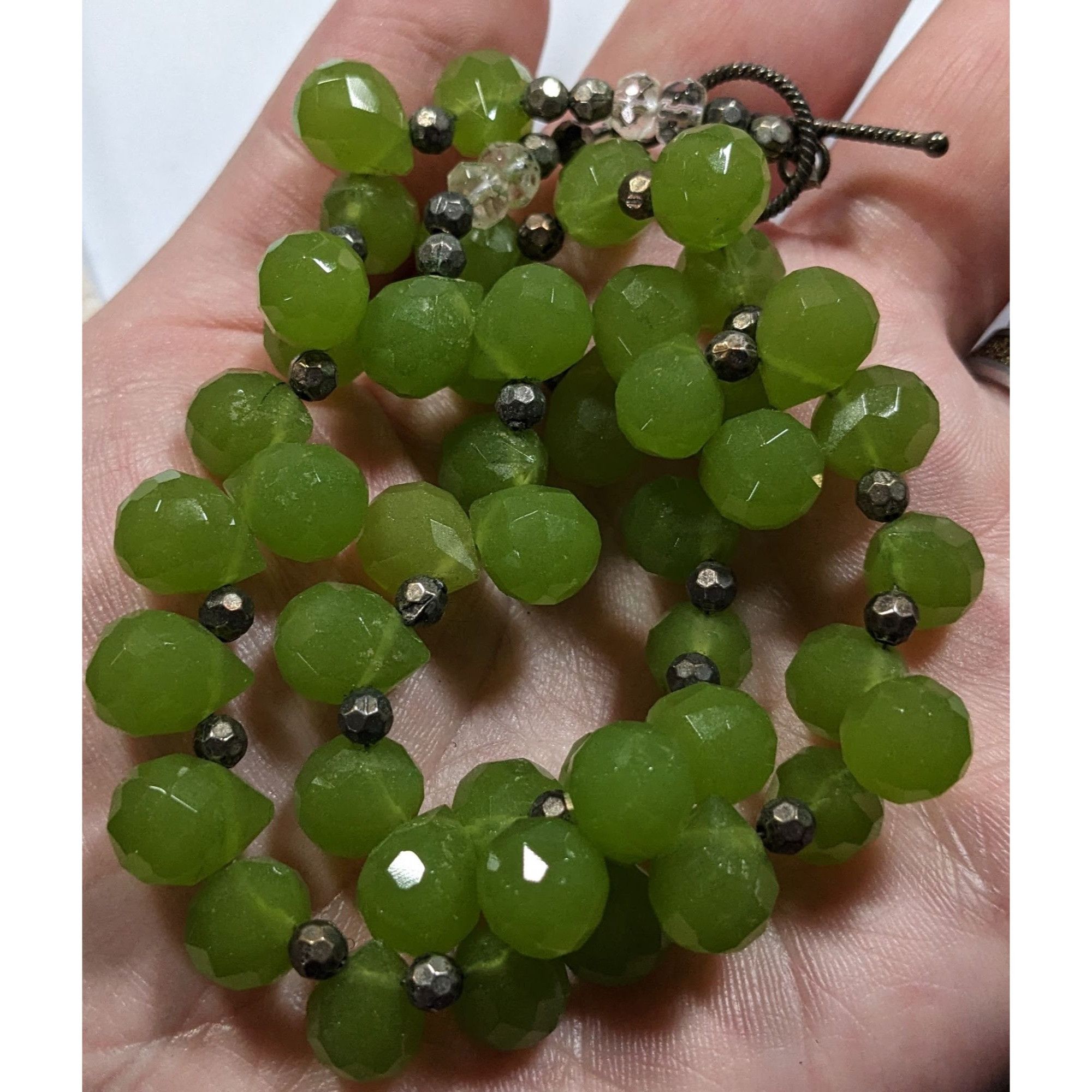 Handmade Handmade Green Apple Glass Beaded Necklace Size ONE SIZE - 5 Thumbnail