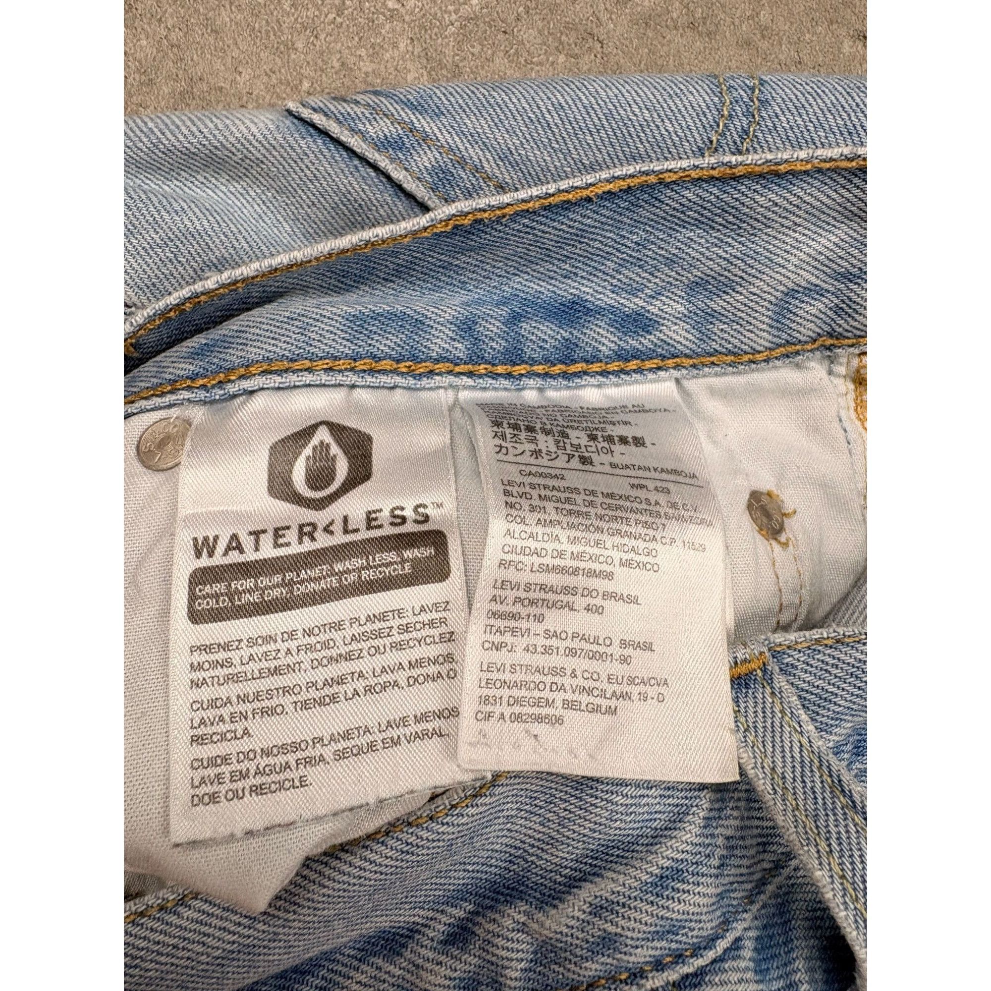 Levi's Levi's 501 Original Women's Jeans - W26 L30 - Light Wash Blu Size 26" / US 2 / IT 38 - 8 Thumbnail