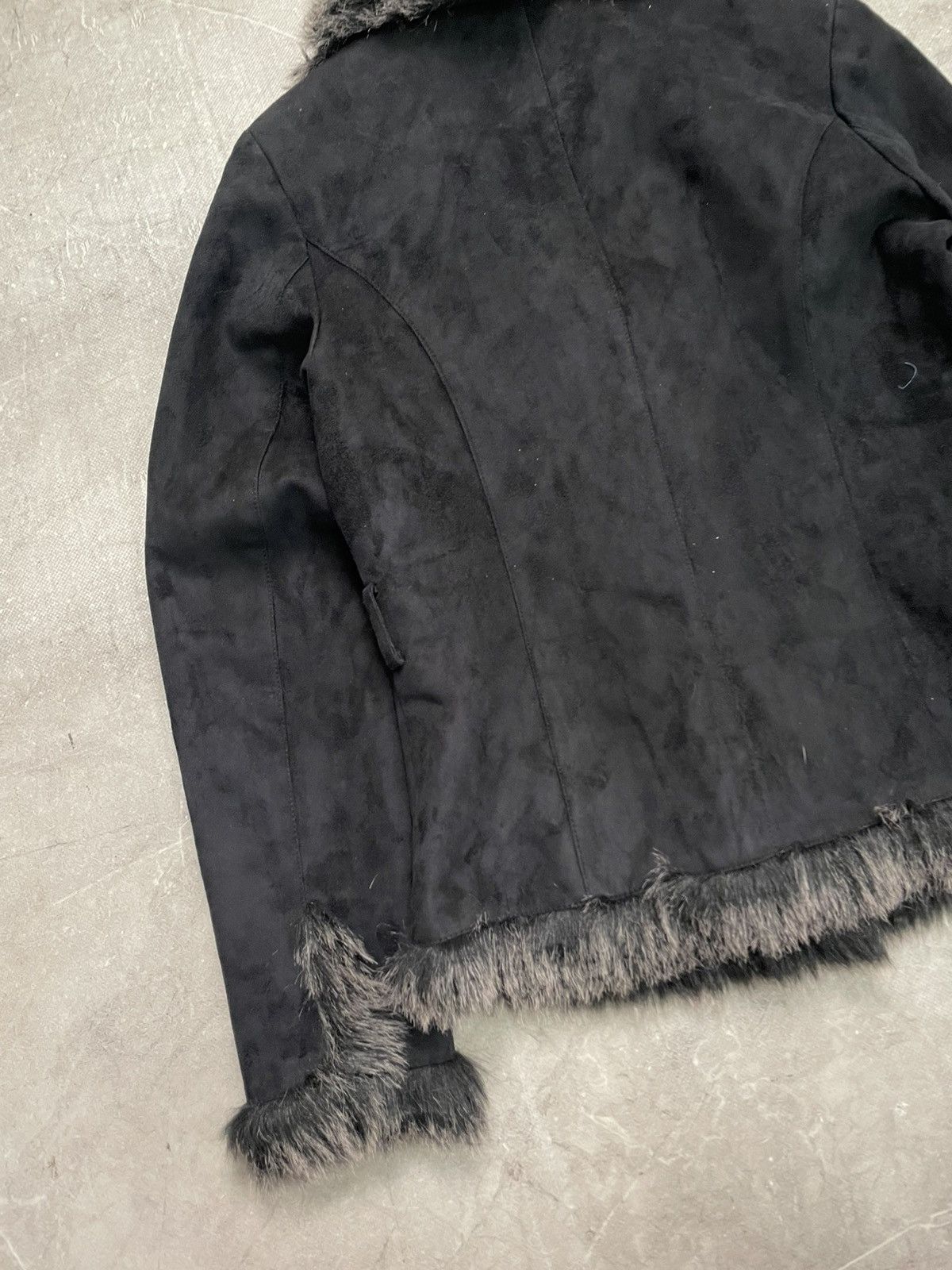 Le Grande Bleu (L.G.B.) Fur suede cropped gothic hype avant garde jacket y2k Size US S / EU 44-46 / 1 - 8 Thumbnail