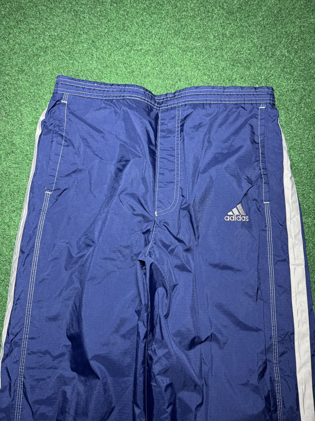 Adidas Vintage Adidas Y2K Korn Era Baggy Grunge L Sweatpants Size US 33 - 2 Thumbnail