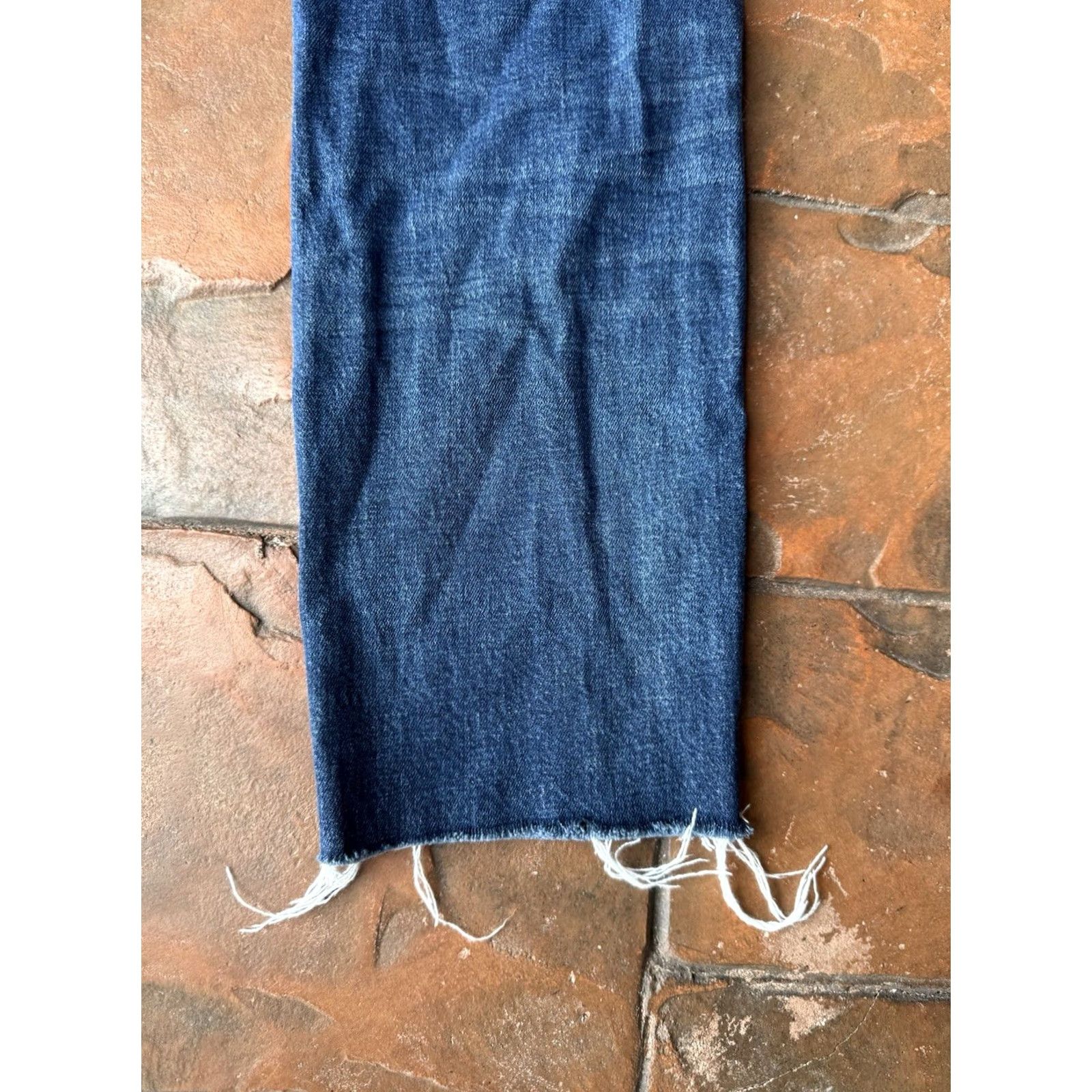 Madewell Madewell Slim Boy Jeans Women’s 28 Straight Frayed Distressed Blue Cotton Polyester Spandex Denim 5-Pocket Regular Rise Size 28" / US 6 / IT 42 - 6 Thumbnail