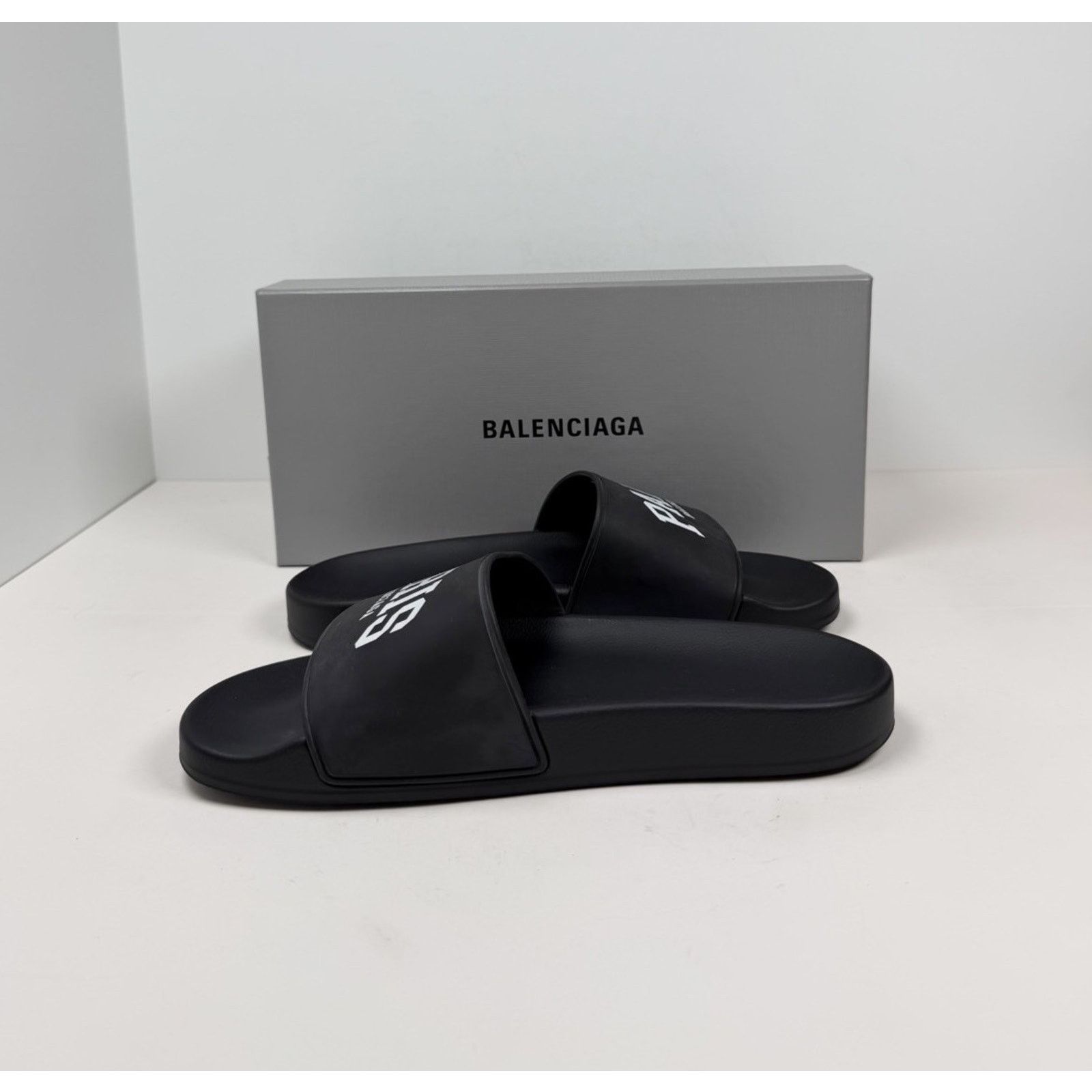 Balenciaga Size 40EU/7US - Balenciaga Black Rubber Sandals NEW Size US 7 / EU 40 - 6 Thumbnail