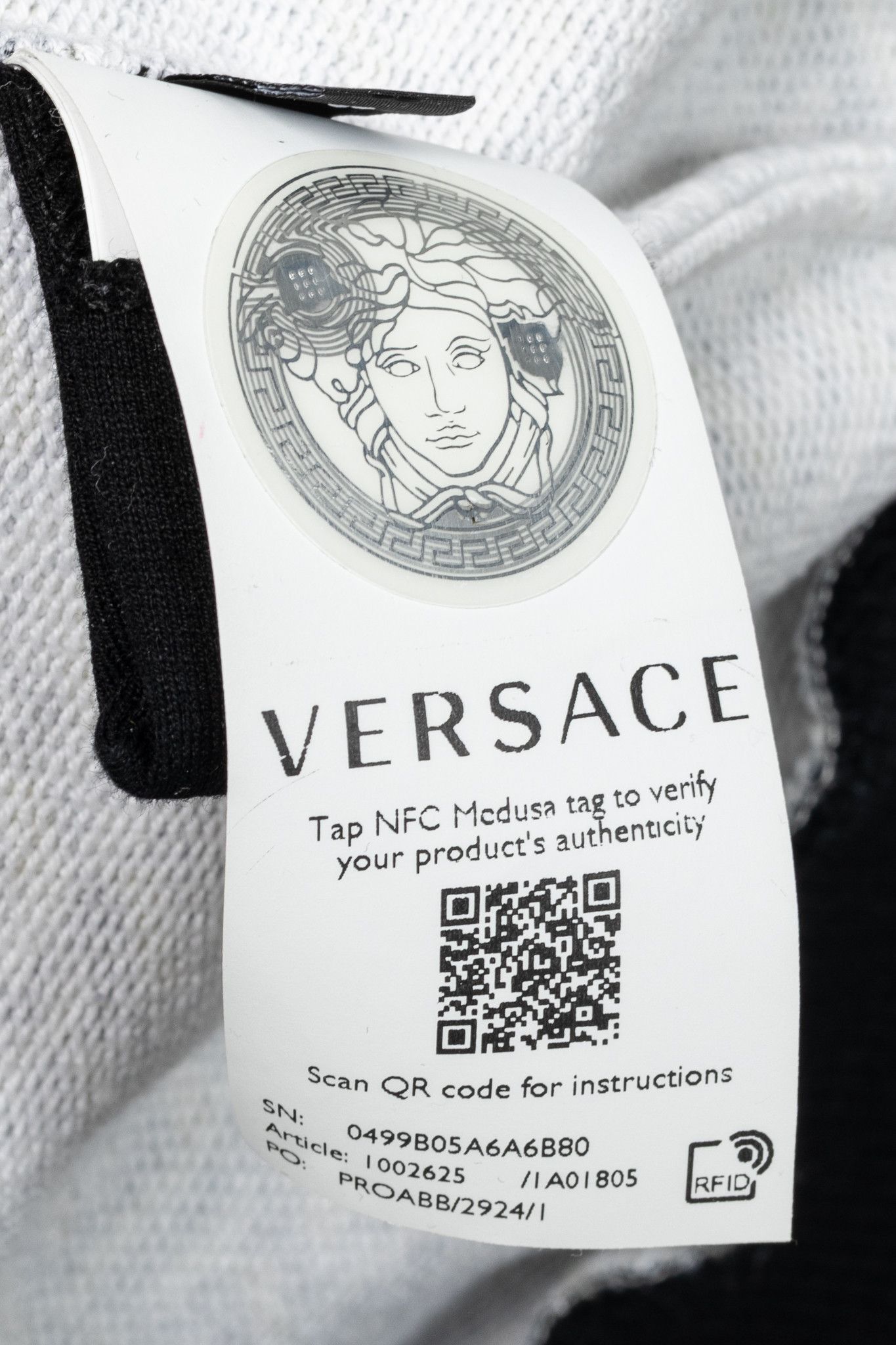 Versace Versace AW21 Green Cotton Greca-Print Smiling Medusa Hoodie Size US S / EU 44-46 / 1 - 12 Thumbnail