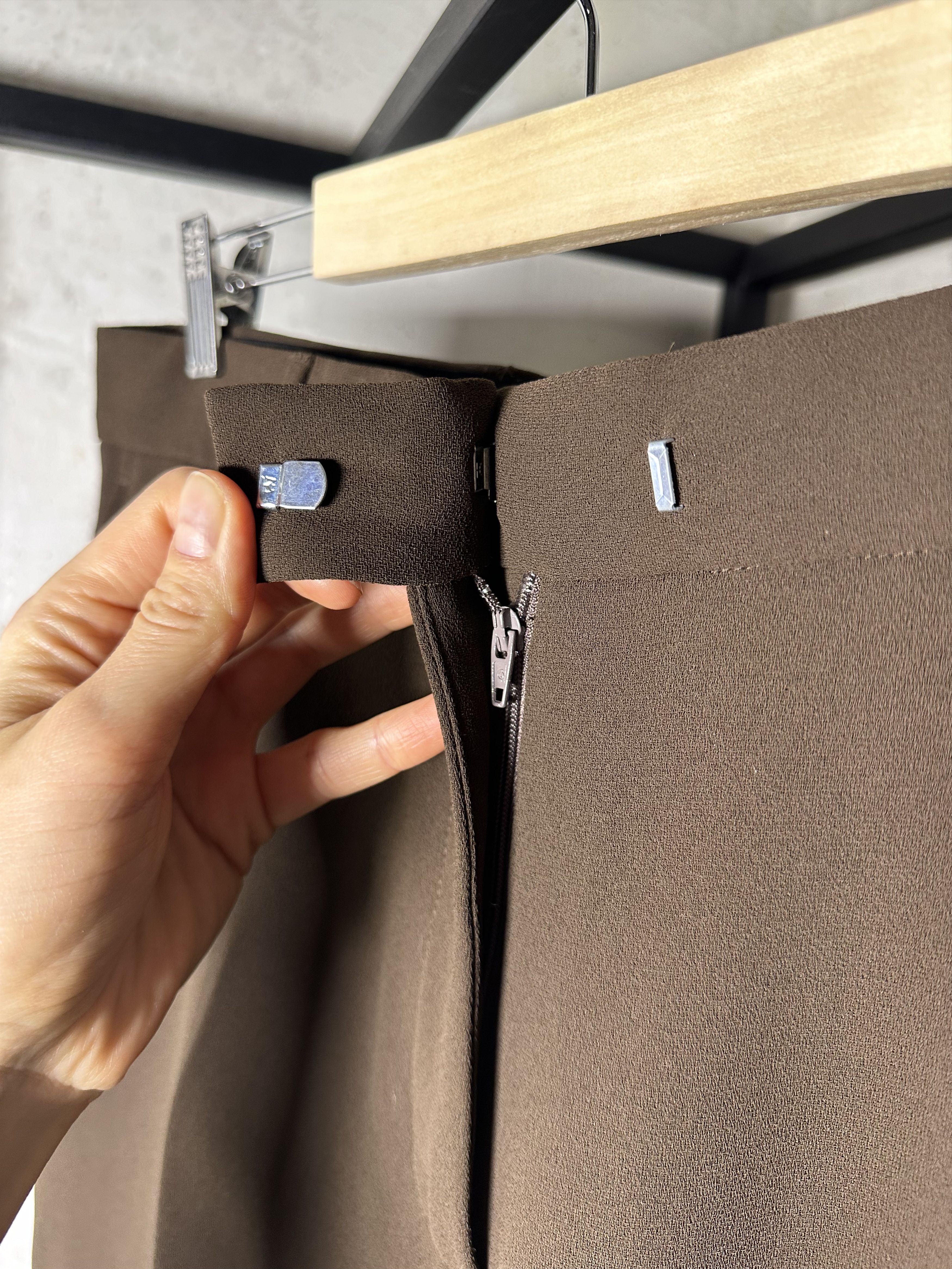 Dries Van Noten Dries Van Noten Chocolate Trousers Size US 28 / EU 44 - 6 Thumbnail