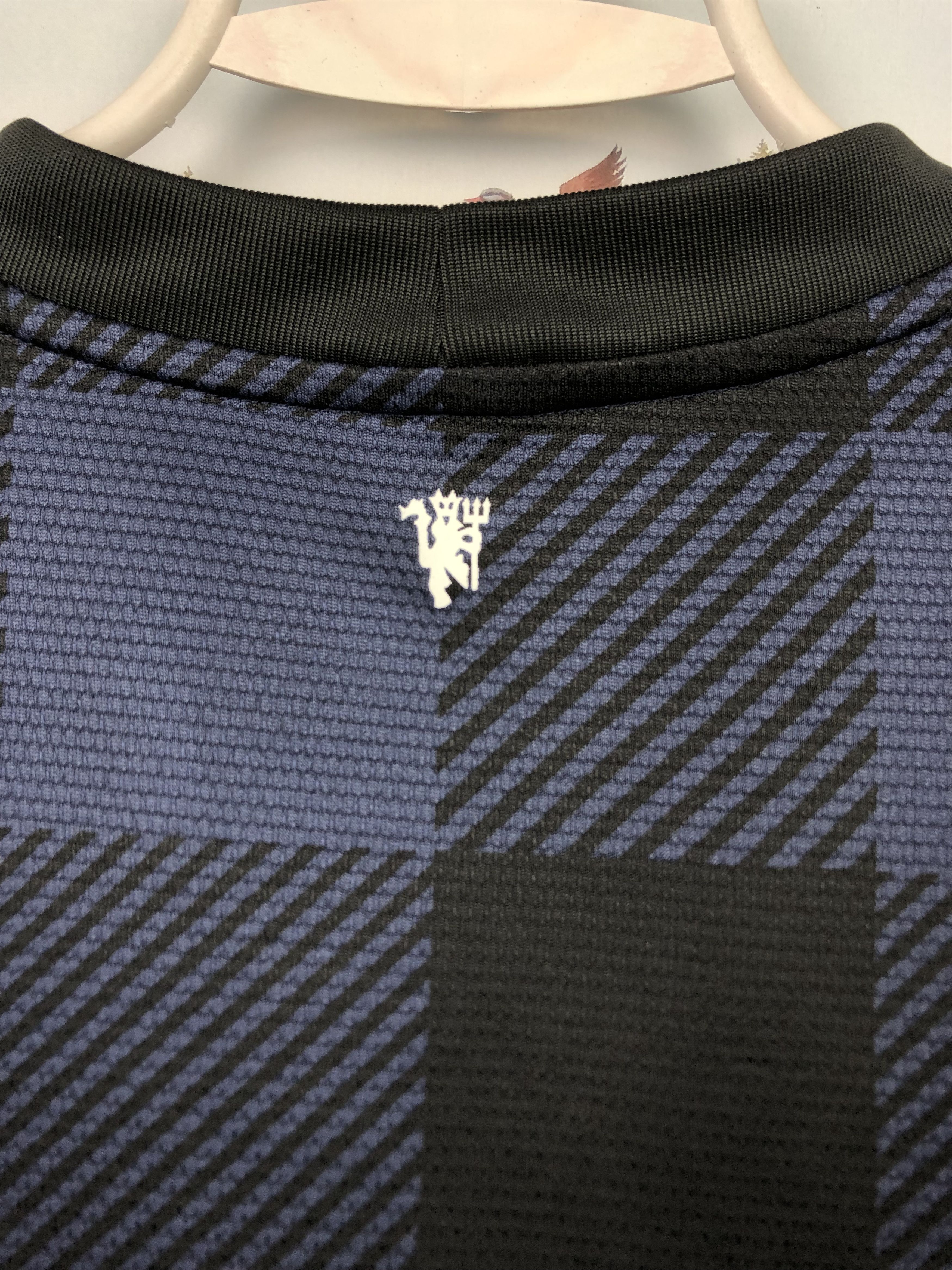 Nike Manchester United football shirt 2013 Soccer Nike Jersey Size US XL / EU 56 / 4 - 12 Thumbnail