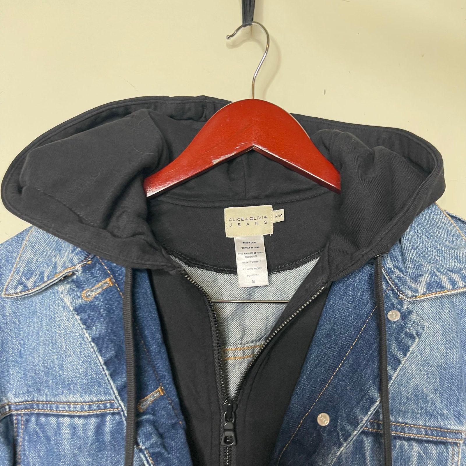 Alice + Olivia Alice + Olivia Jean Denim Hoodie Jacket sz M Size M / US 6-8 / IT 42-44 - 6 Thumbnail