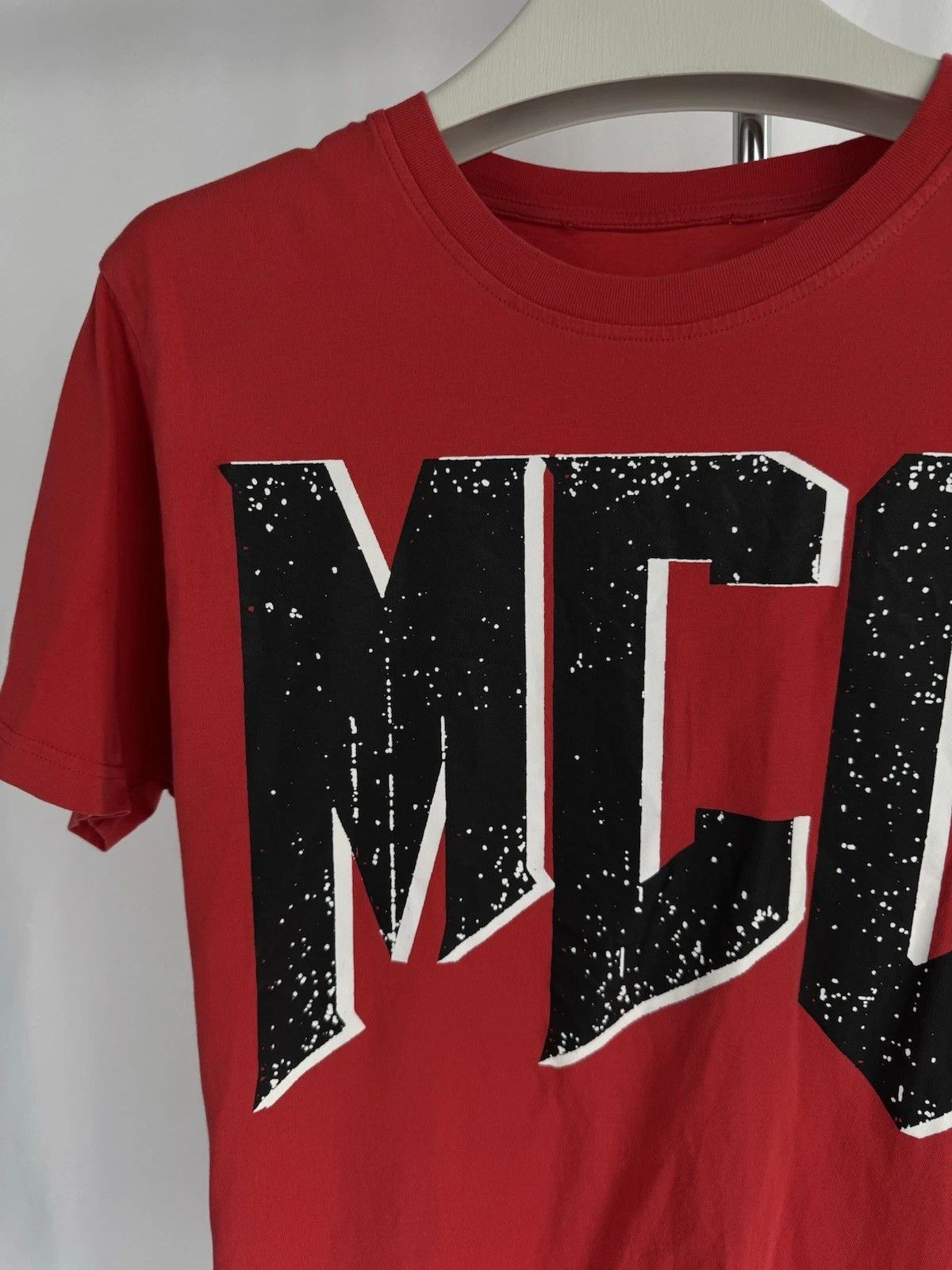 Alexander McQueen Authentic MCQ Alexander McQueen Red Graphic T-Shirt Stre Size US L / EU 52-54 / 3 - 3 Thumbnail