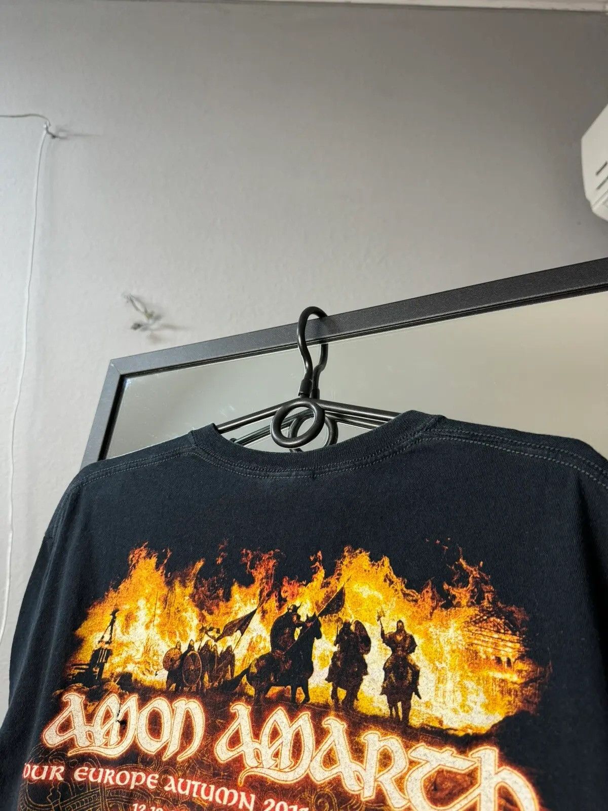 Band Tees 2011 Amon Amarth Tour Faded Paint Splattered Distressed Tee Size US M / EU 48-50 / 2 - 7 Thumbnail