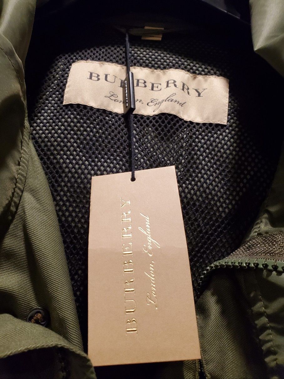 Burberry Burberry Rare Hood Raincoat Sz M Size US M / EU 48-50 / 2 - 2 Thumbnail