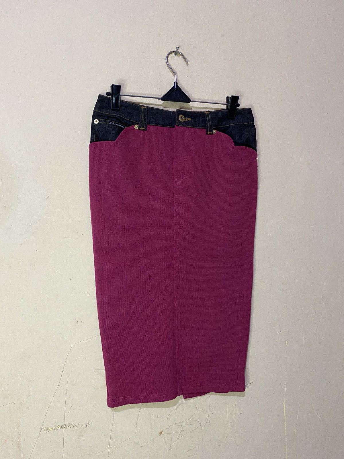 Dolce & Gabbana Dolce & Gabbana Midi Skirt Size 27" / US 4 / IT 40 - 2 Thumbnail