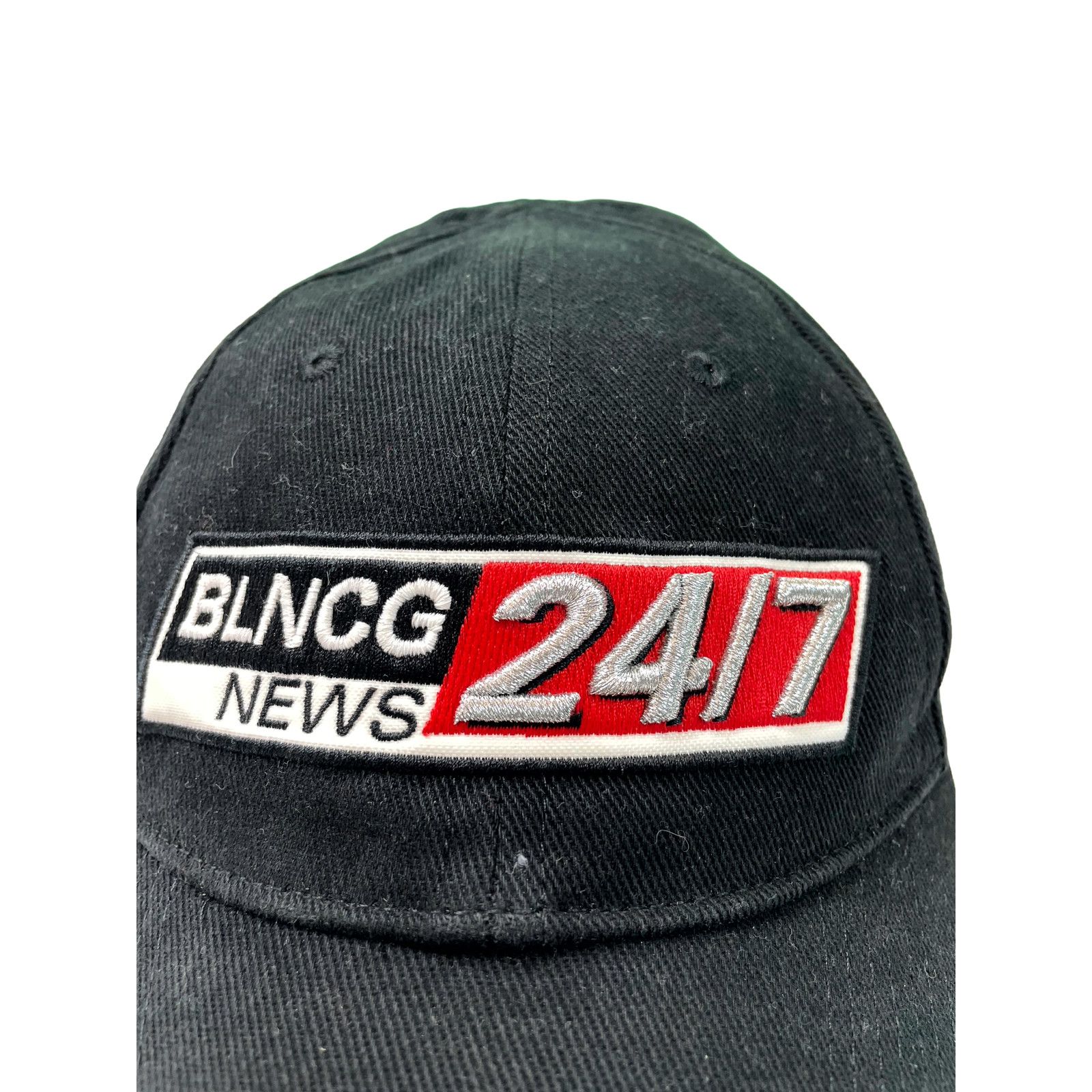 Balenciaga Balenciaga BLNCG 24-7 News Black Hat Size 34 - 2 Thumbnail