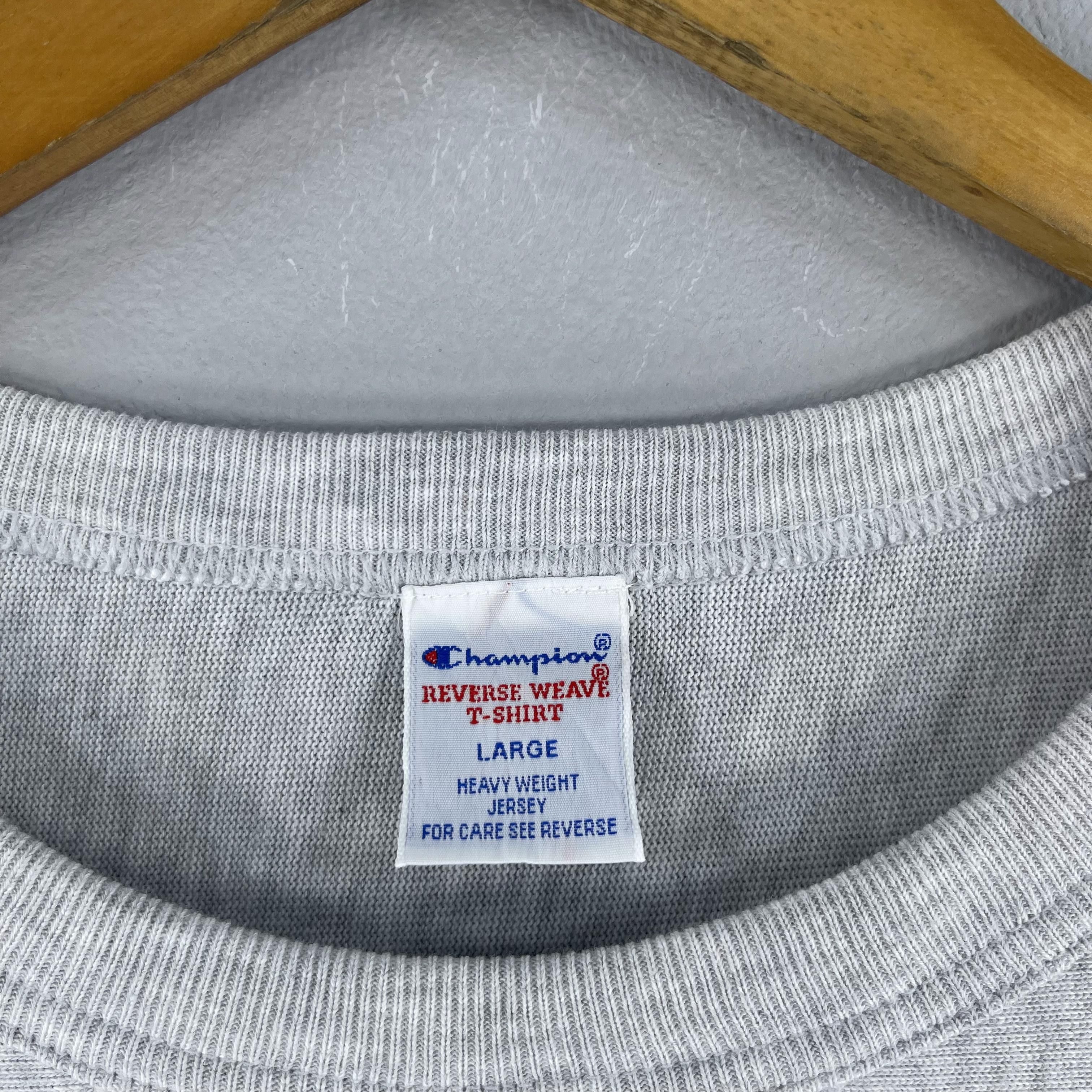 Champion Vintage CHAMPION Reverse Weave Long Sleeves Tshirt Size US M / EU 48-50 / 2 - 5 Thumbnail