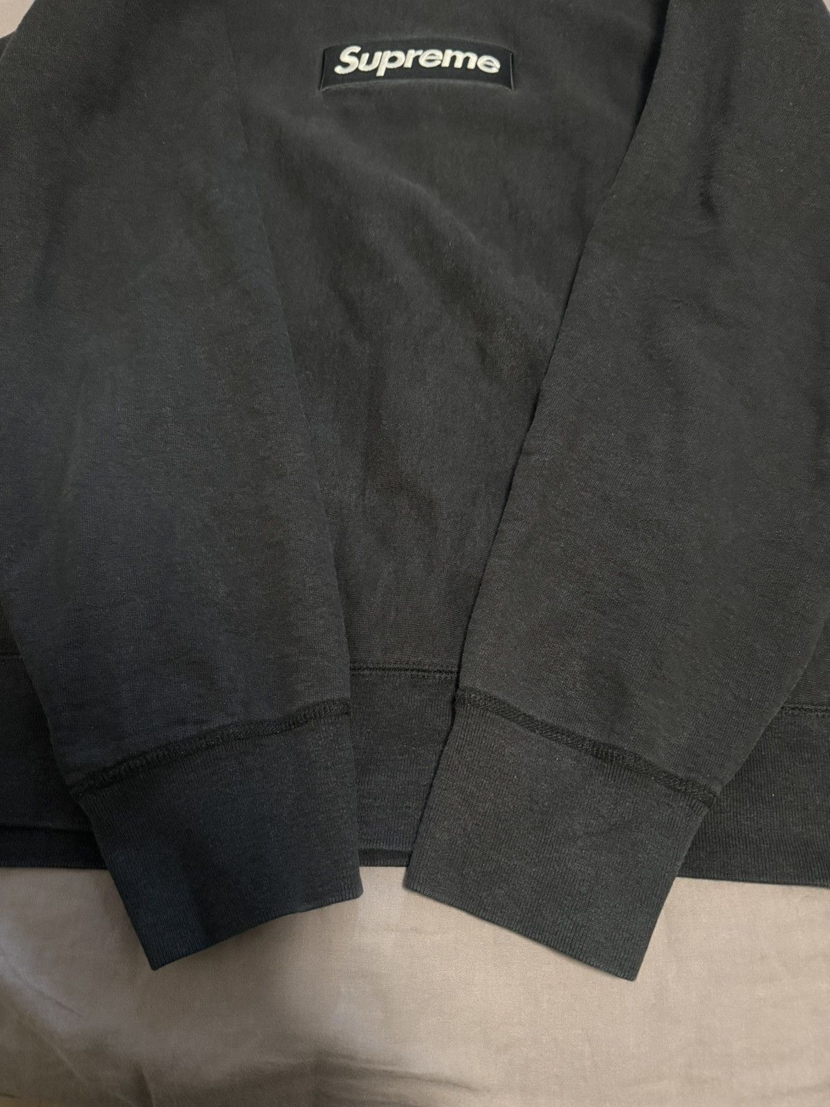 Supreme Supreme fw18 black on black box logo crewneck Size US L / EU 52-54 / 3 - 5 Thumbnail