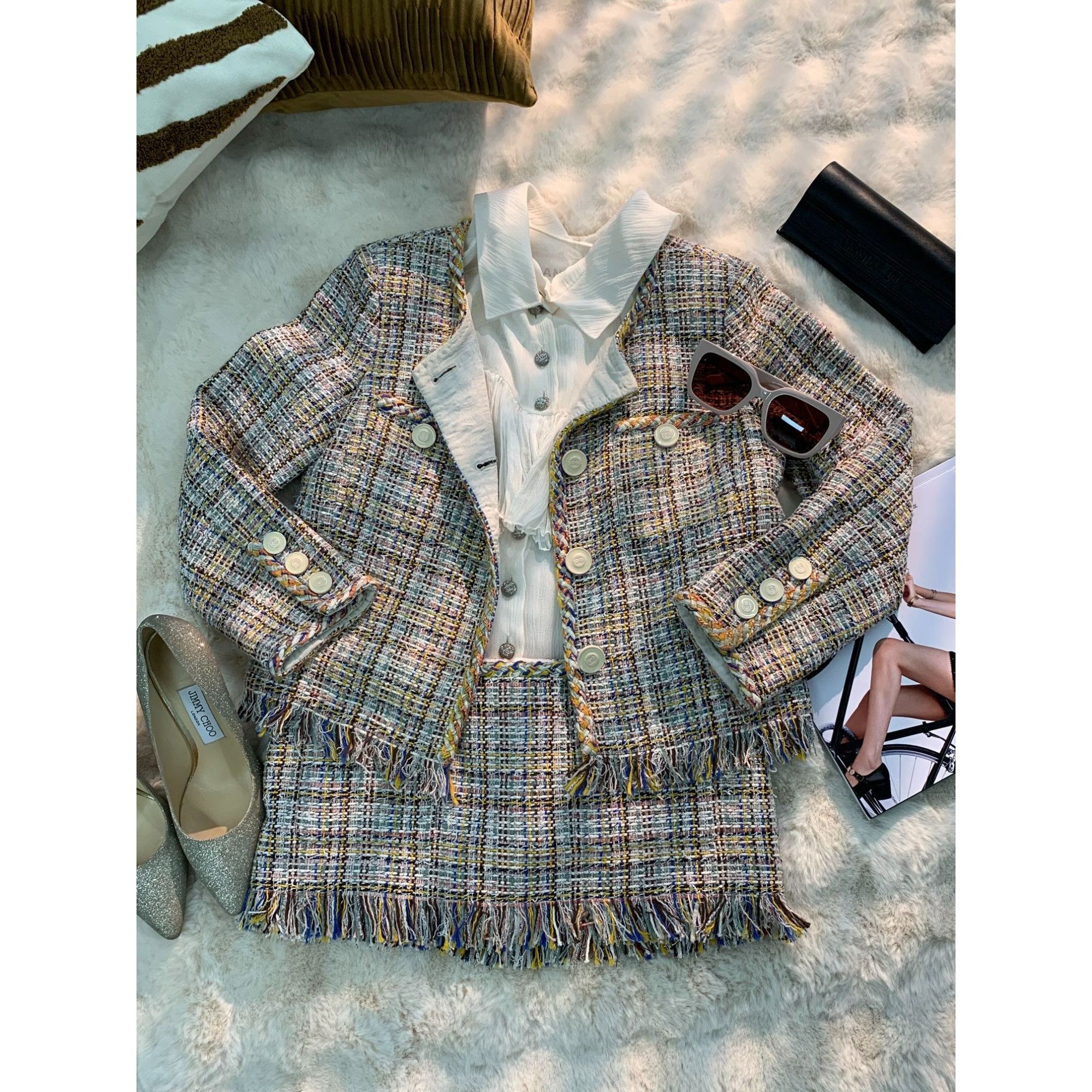 Chanel Chanel Multicolor Tweed Jacket With Fringe Hem & Button Deta Size XXS / US 00 / IT 34 - 1 Thumbnail