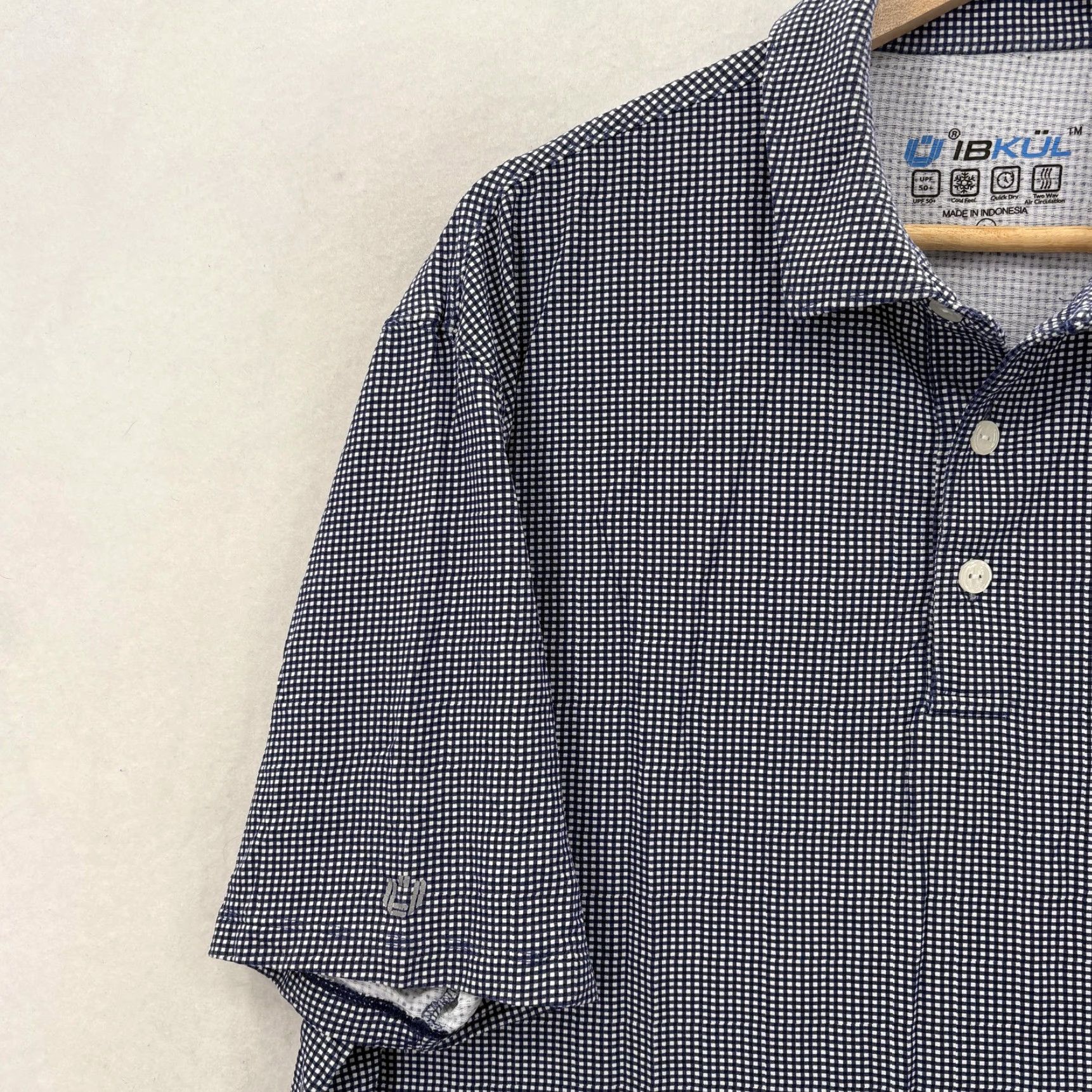 Vintage IBKUL Polo Shirt Mens L Blue Check UPF 50+ Golf Performance Quick Dry Travel Shirt Size US L / EU 52-54 / 3 - 2 Thumbnail