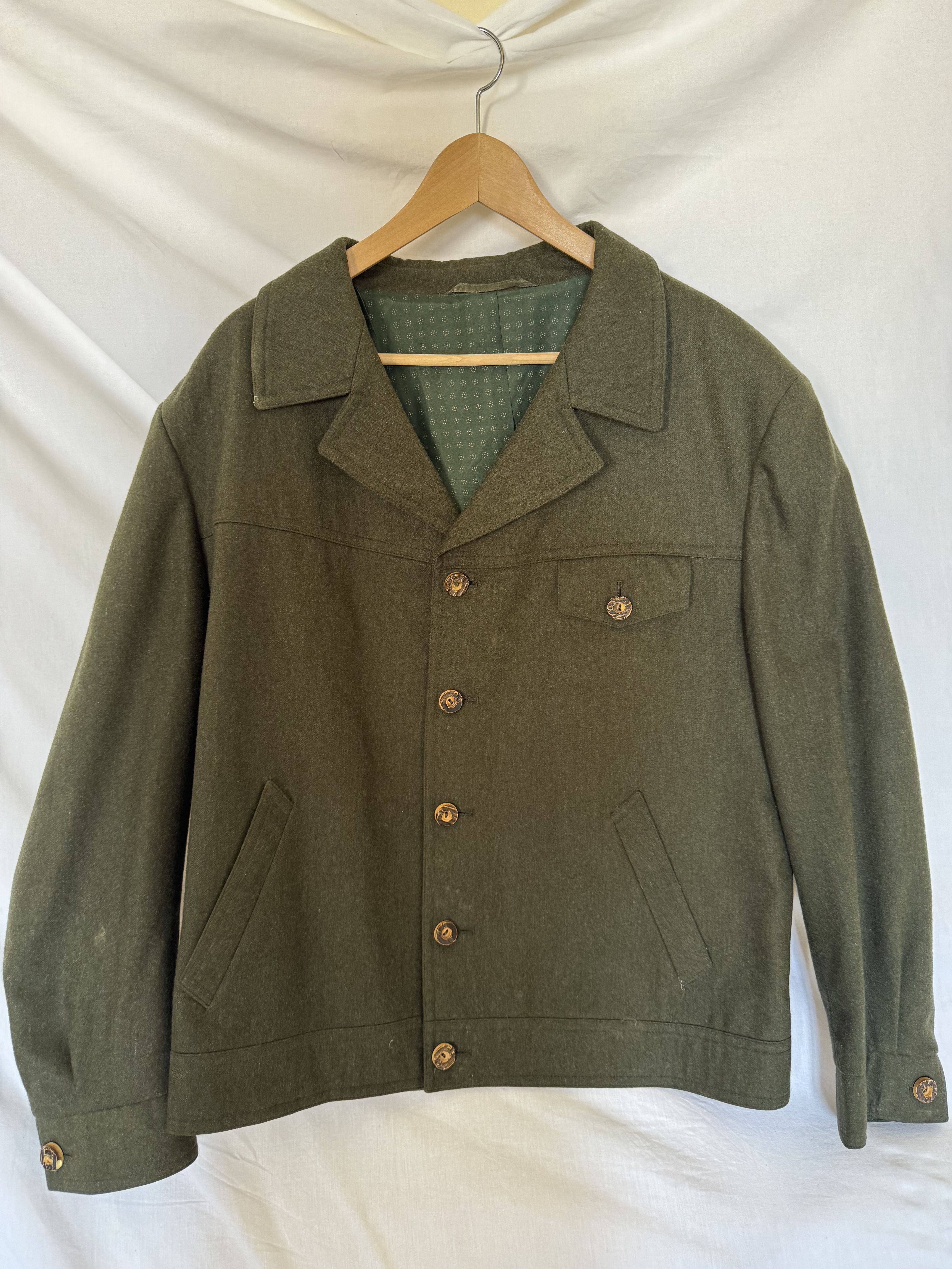 Vintage Vintage Light Jacket with Wooden Buttons Size US L / EU 52-54 / 3 - 1 Thumbnail