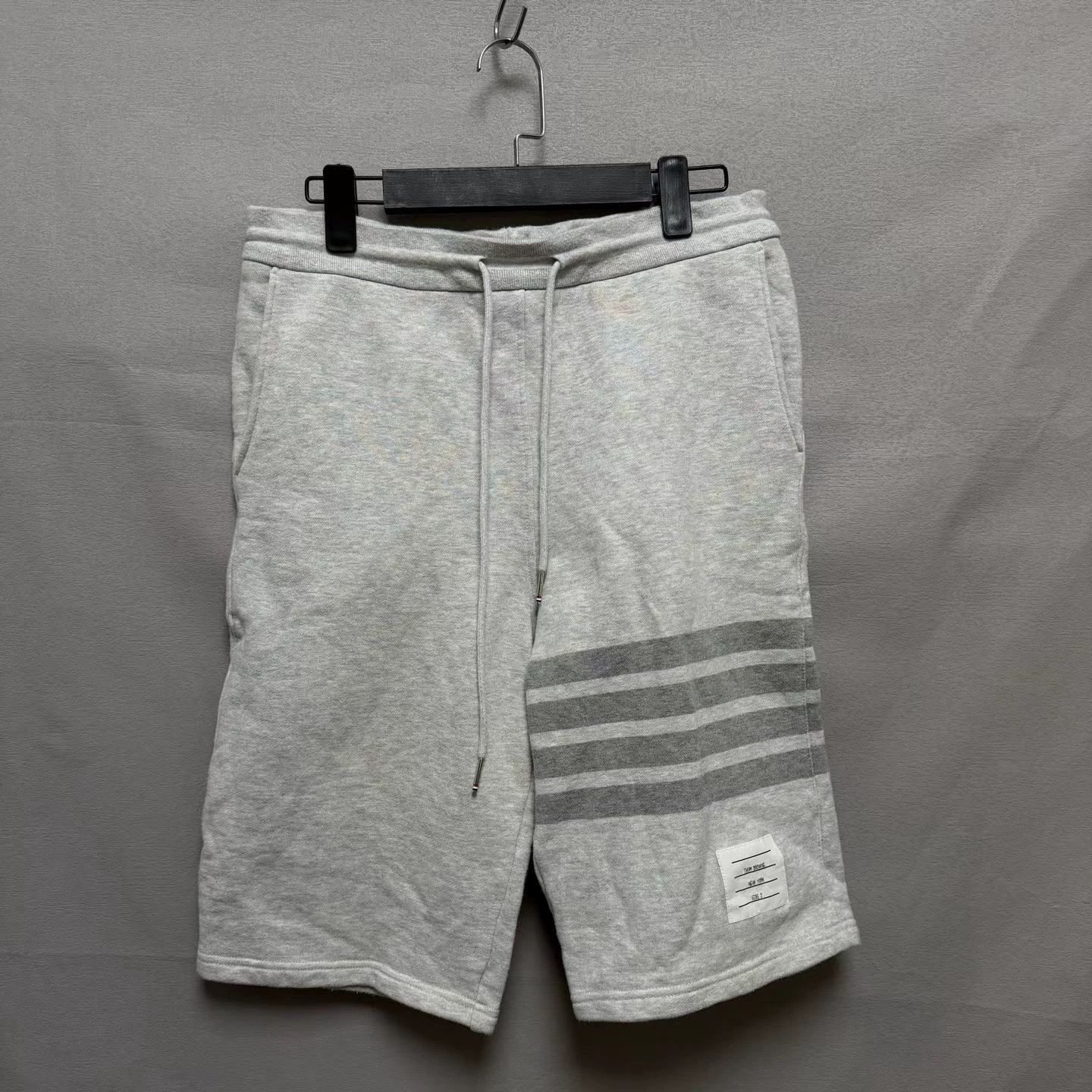 Thom Browne THOM BROWNE TB 4-Bar Drawstring Shorts Grey M (99%) Size US 35 - 1 Thumbnail