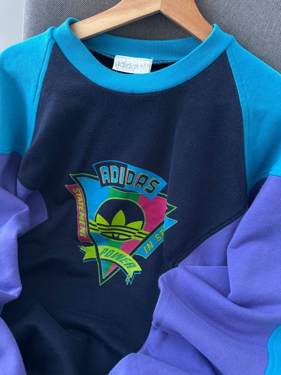 Adidas × Vintage Vintage Adidas Sportswear 90’s Center Logo Sweatshirt Size US L / EU 52-54 / 3 - 11 Thumbnail
