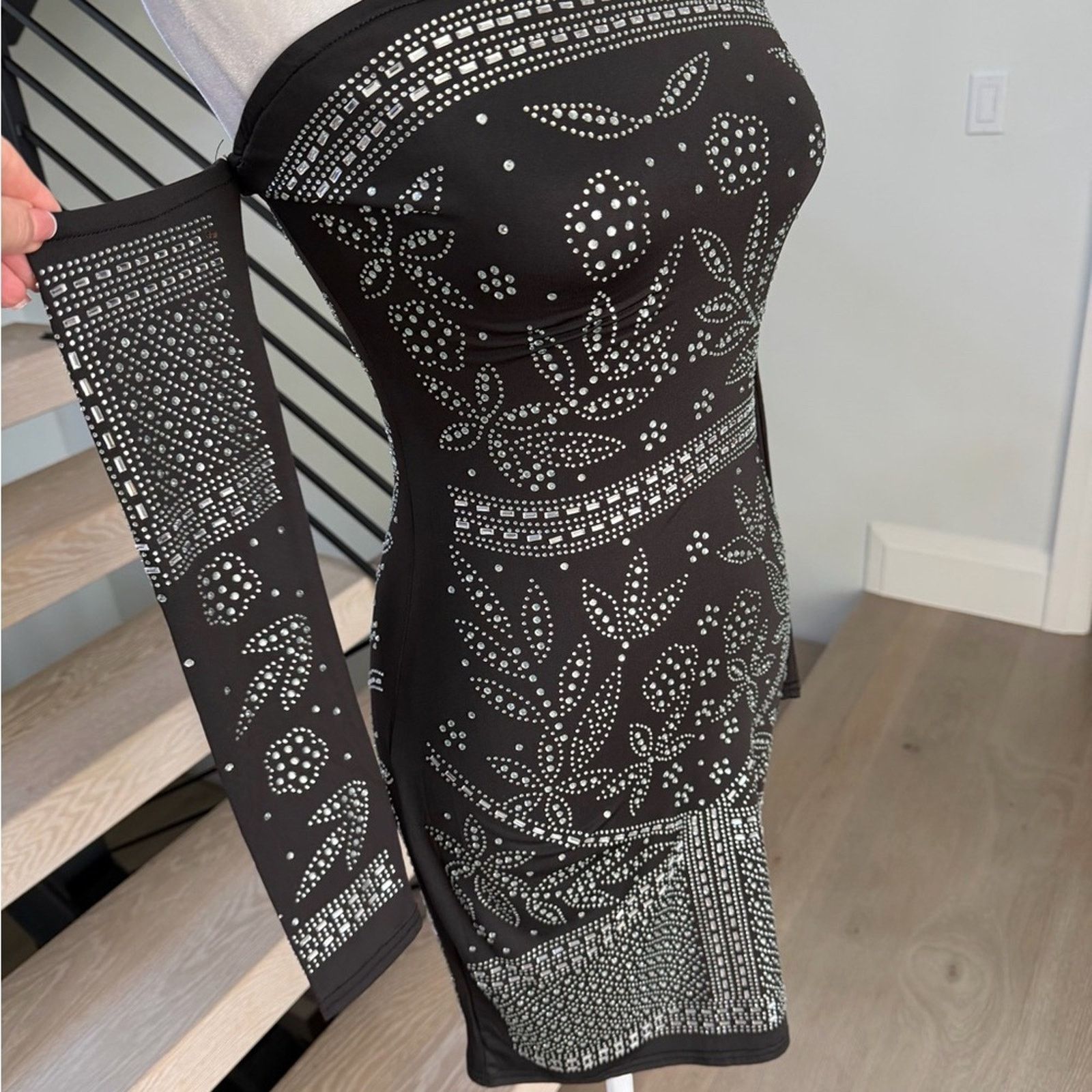 Other Elegant Black and White Off-Shoulder Dress size S Size S / US 4 / IT 40 - 8 Thumbnail