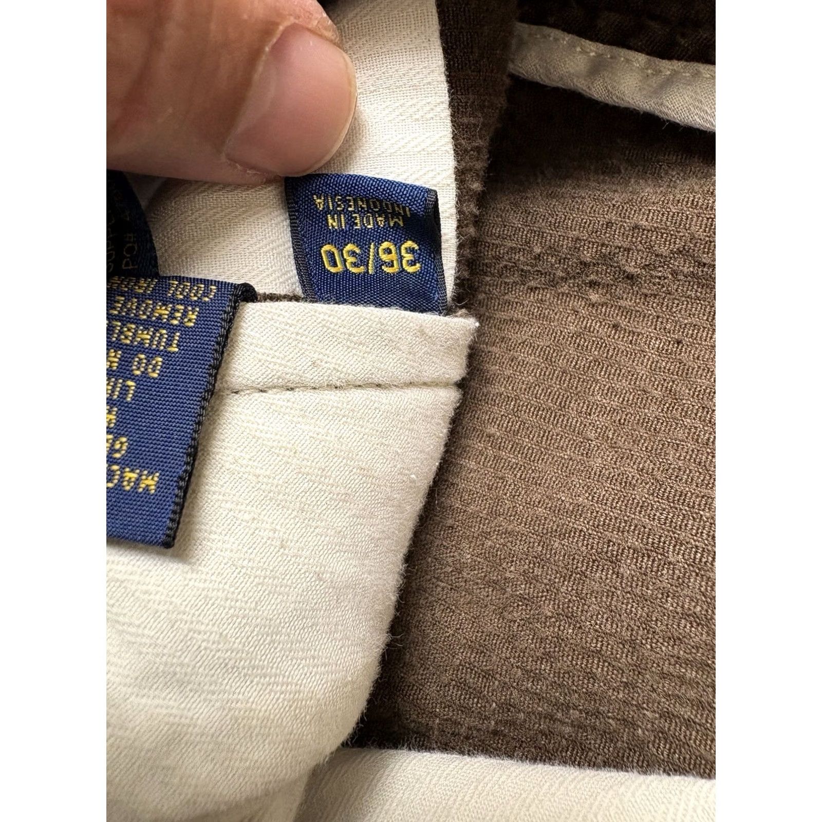 Polo Ralph Lauren Polo Ralph Lauren Corduroy Pants Mens 35x29 Brown Chino Classic Fit Straight Leg Slacks Pants Mens Brown Corduroy Straight Leg Classic Fit 35x29 Pants Size US S / EU 44-46 / 1 - 7 Thumbnail