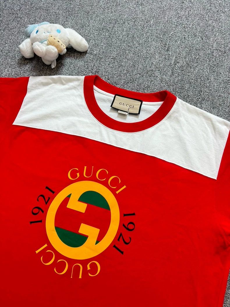 Gucci GucciWhite and red color matching GG short sleeves 2503-Nex Size US S / EU 44-46 / 1 - 3 Thumbnail
