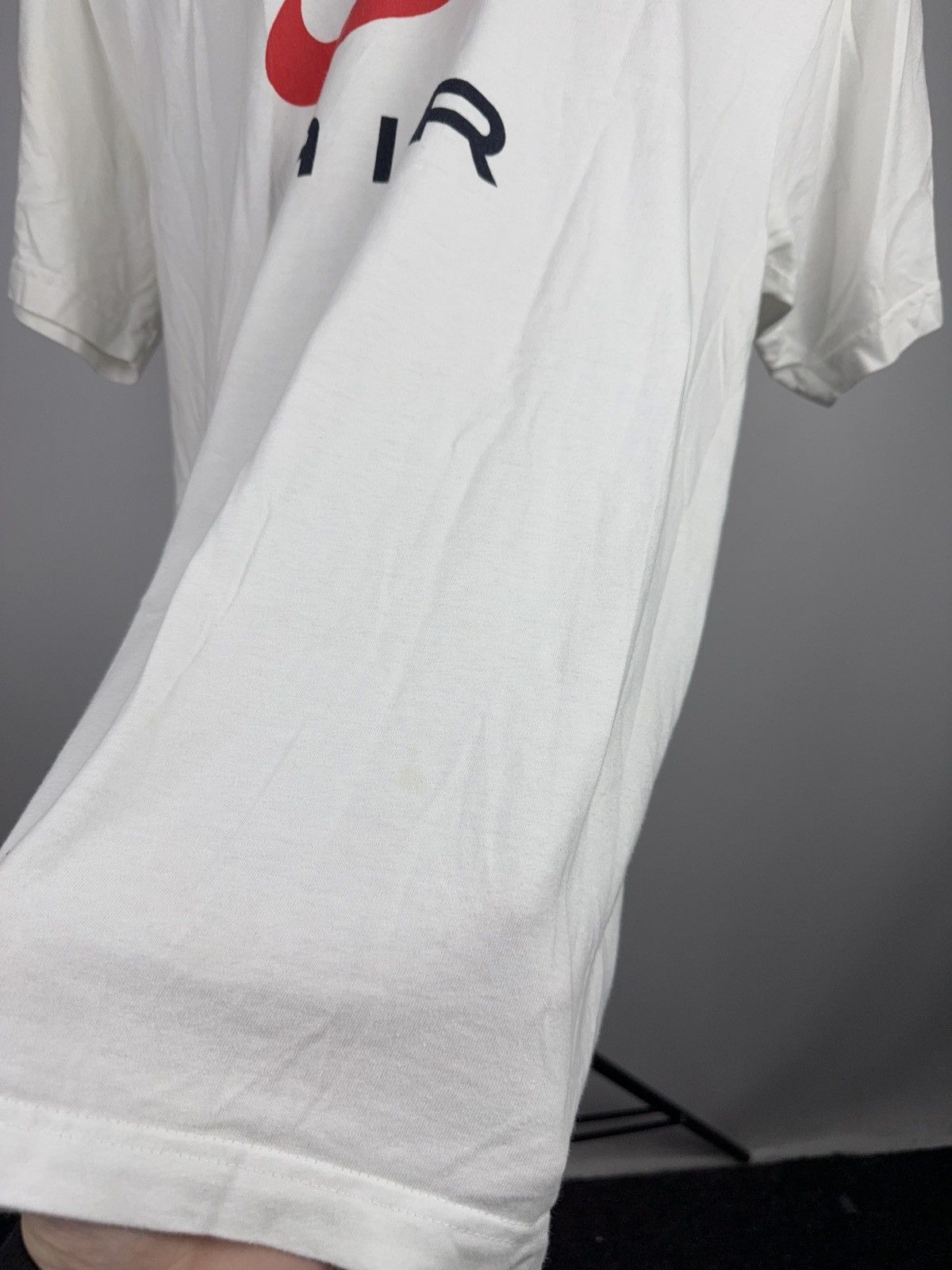 Nike Vintage 90s Retro Nike Air Logo T-Shirt White Red Swoosh Size US S / EU 44-46 / 1 - 4 Thumbnail