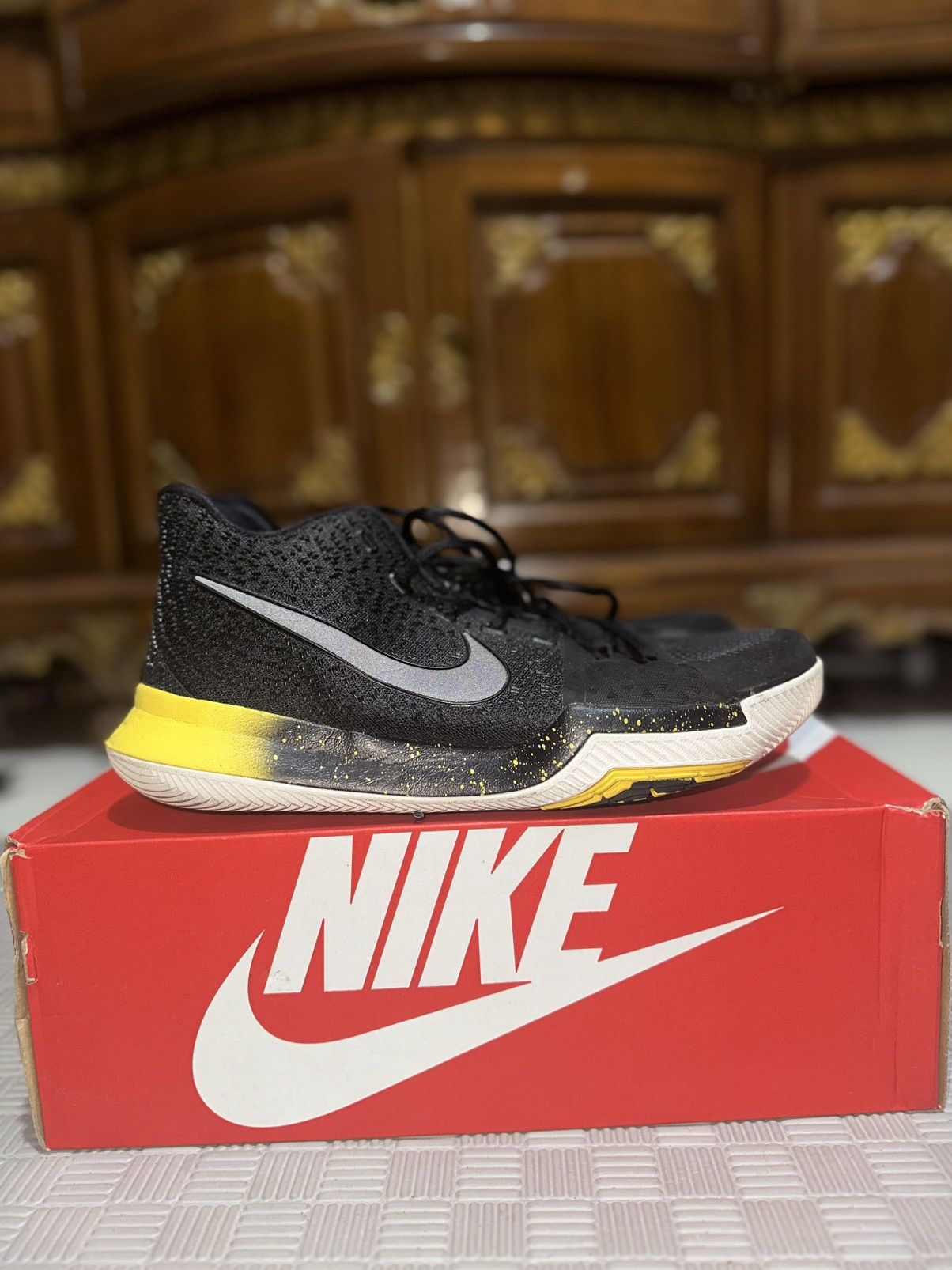 Nike Kyrie 3 BlackYellow Size US 10 / EU 43 - 1 Thumbnail