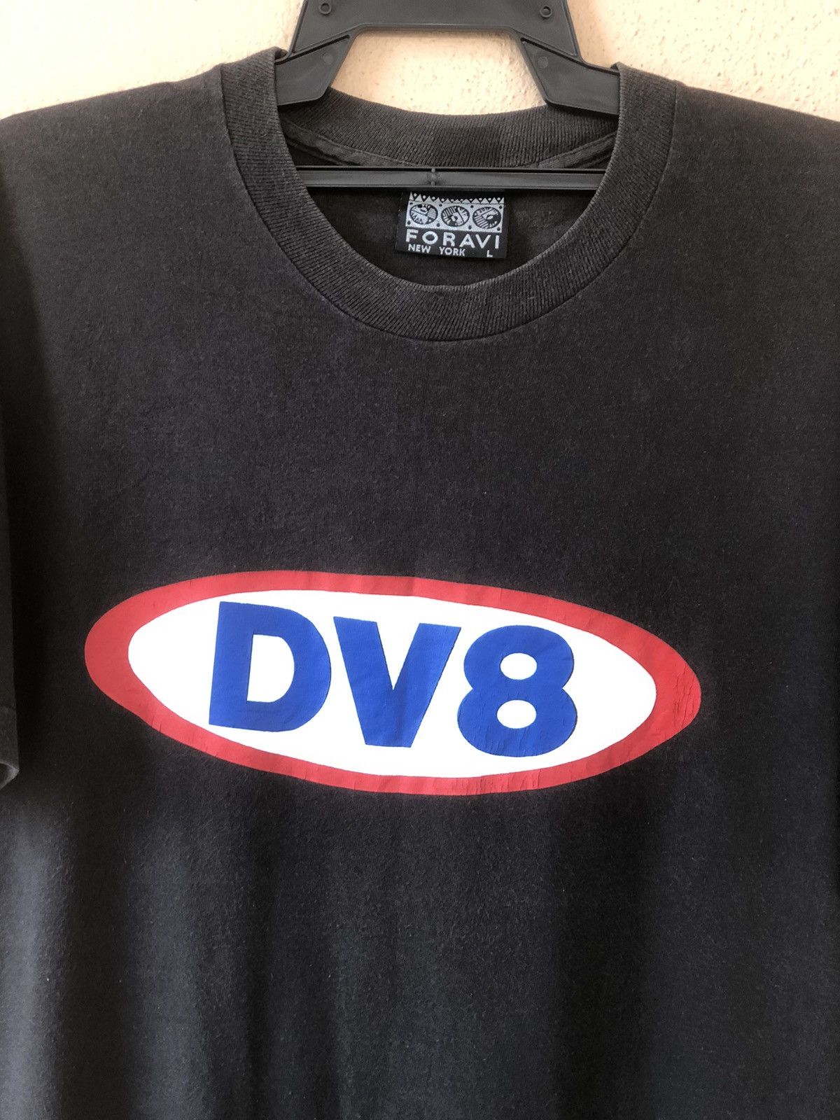 Vintage Vintage 90s DV8 FORAVI New York Rare Tee Size US L / EU 52-54 / 3 - 2 Thumbnail