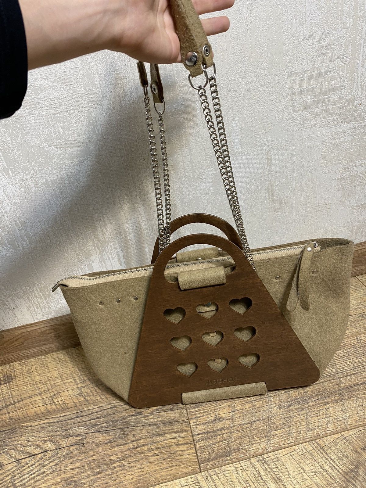 Vintage Vintage Unique Heart Cutout Wooden Handle Bag Size ONE SIZE - 3 Thumbnail