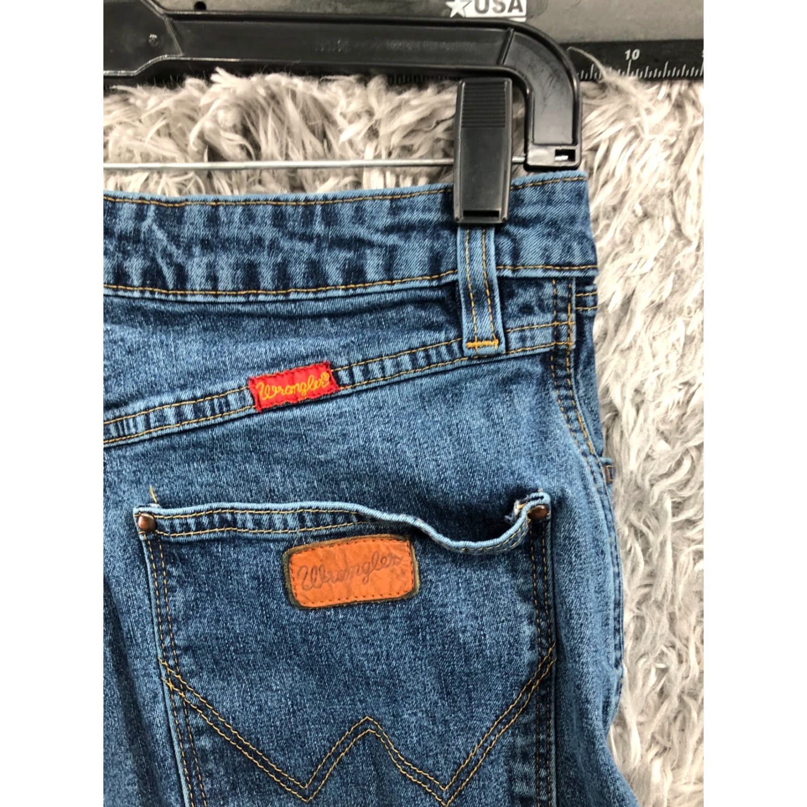 Wrangler Wrangler 13MWZ Jeans Size 7 Juniors Womens Medium Wash Blue Denim 5-Pocket Regular Straight Belt Loops Zipper Button Cotton Vintage No Size 28" / US 6 / IT 42 - 6 Thumbnail