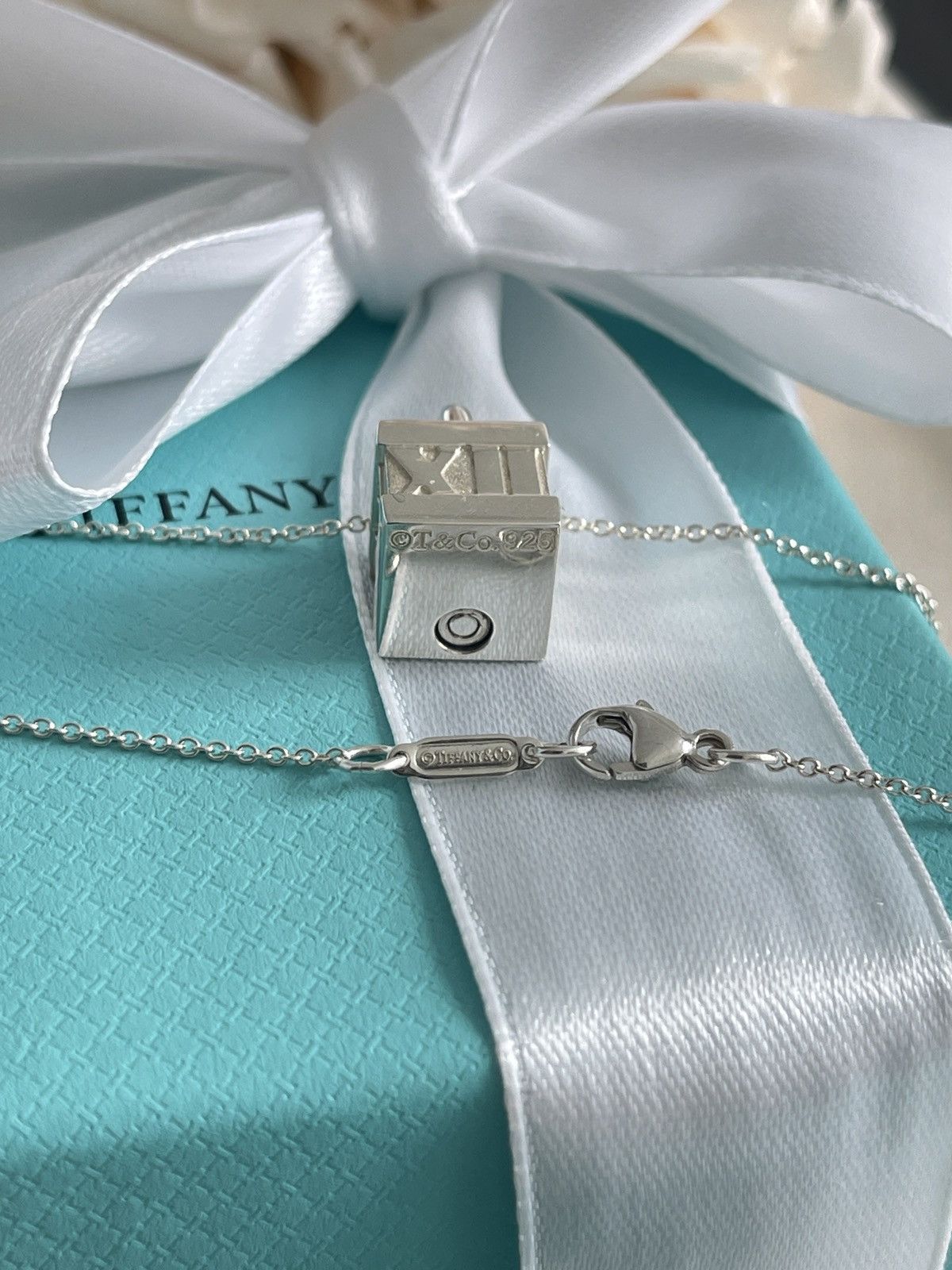 Tiffany & Co. Tiffany & Co. Atlas Cube Necklace Silver 16” NEW $500 Size ONE SIZE - 10 Thumbnail