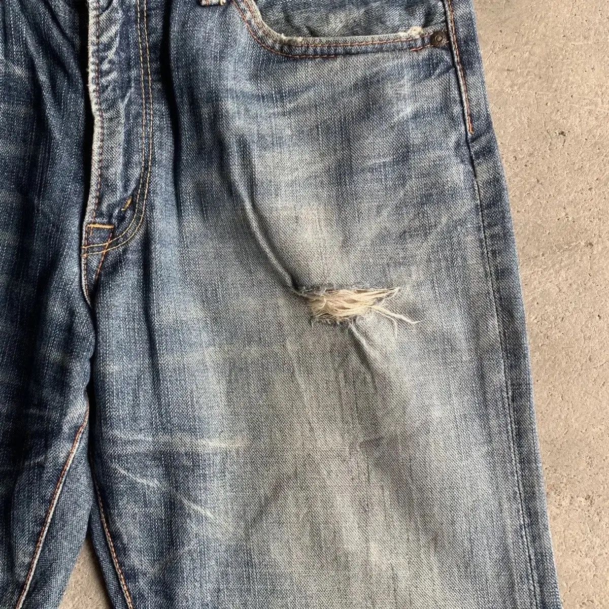 Japanese Brand GL HEARTS W31 L32 Distressed Denim Blue Wash Jeans Pants Size US 31 - 6 Thumbnail