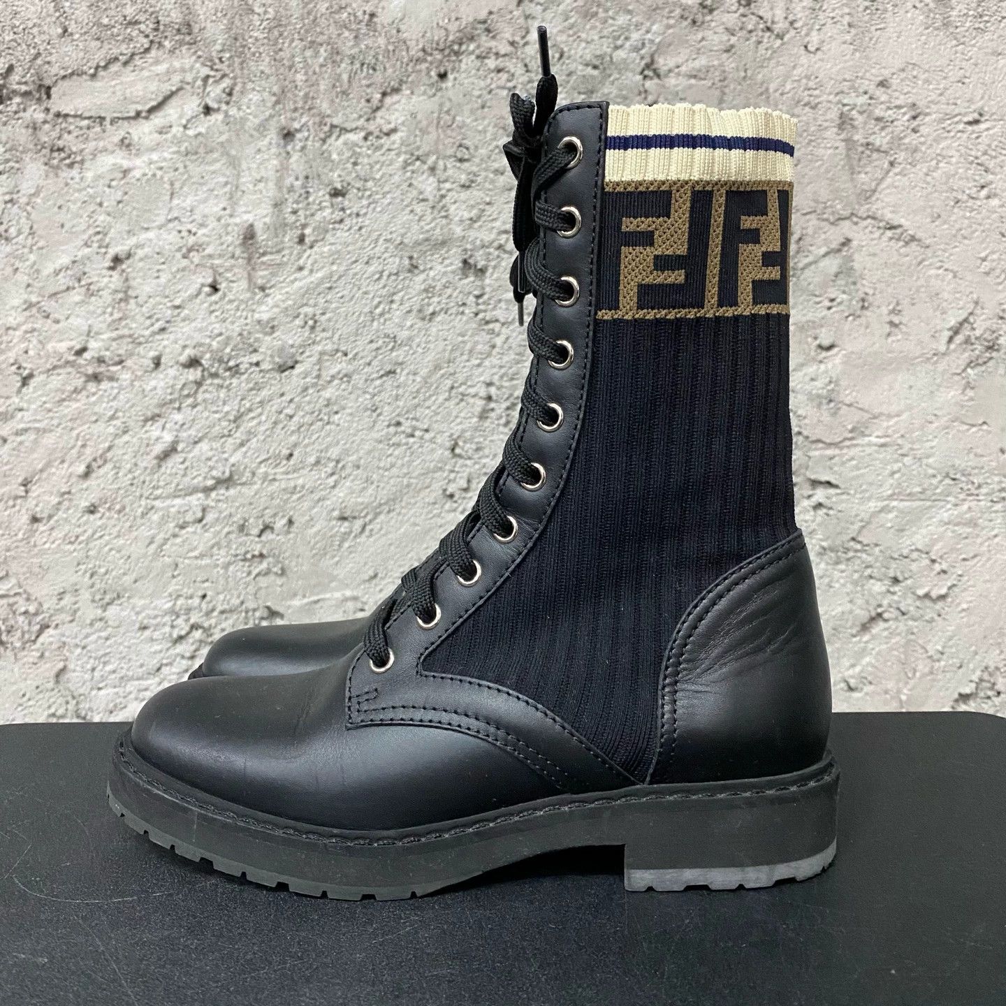 Fendi Fendi women's 99 New boots 36/37 Size US 5 / IT 35 - 2 Thumbnail