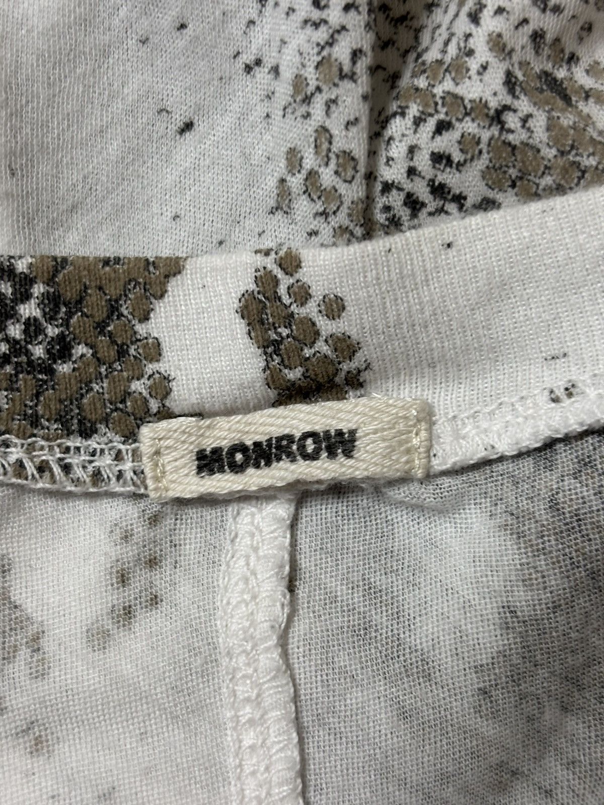 MONROW Monrow - Snakeskin Vneck Short Sleeve Size S / US 4 / IT 40 - 5 Thumbnail