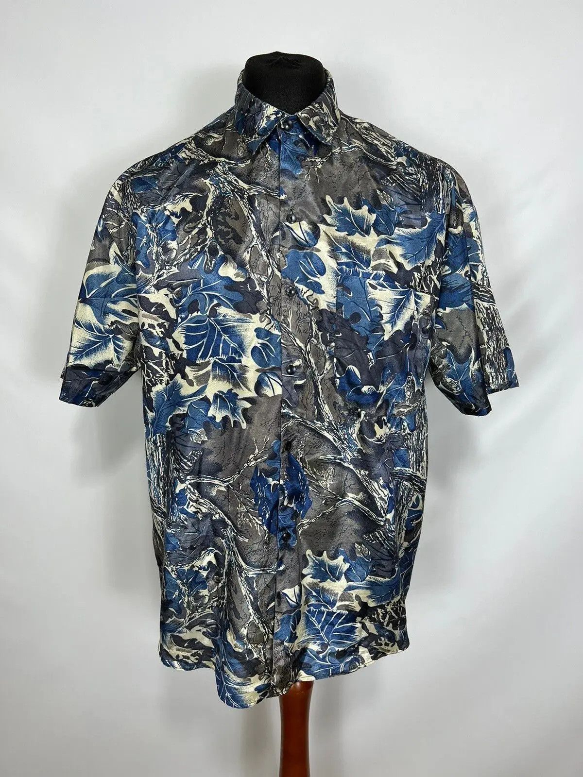 Vintage Vintage silk Crazy shirt Size US L / EU 52-54 / 3 - 1 Thumbnail